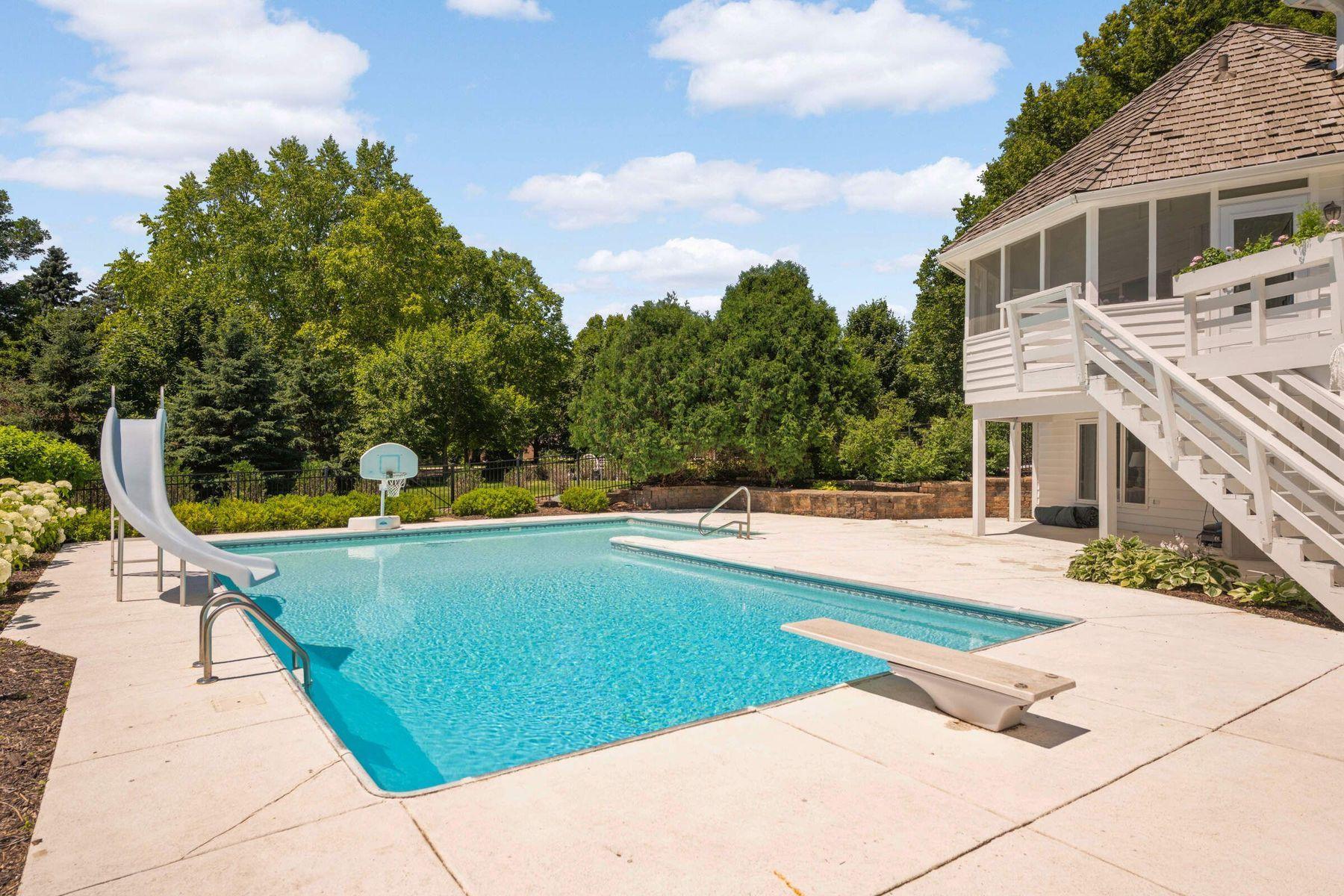 2255 French Creek Circle