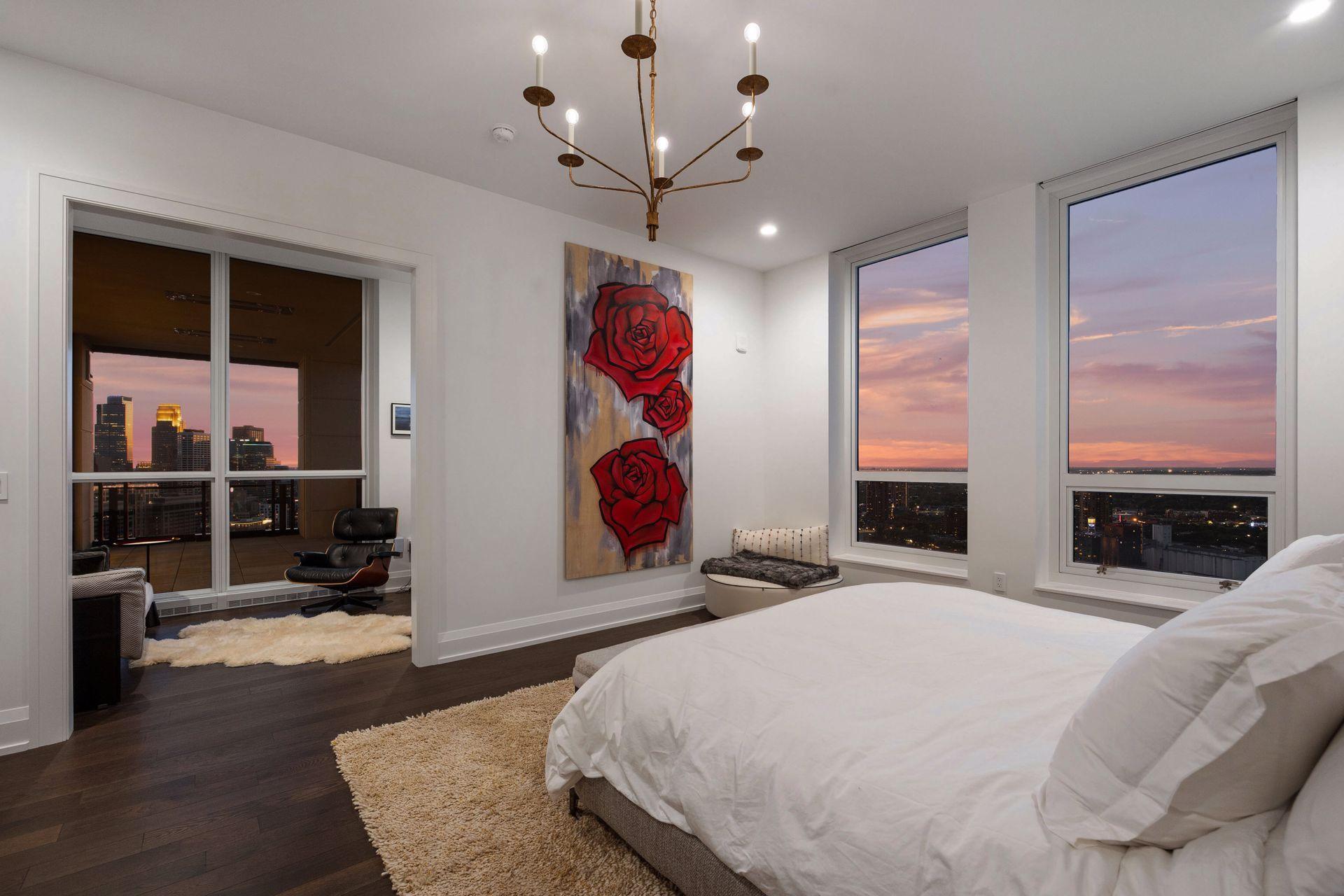 1111 W River Parkway Unit: 33A