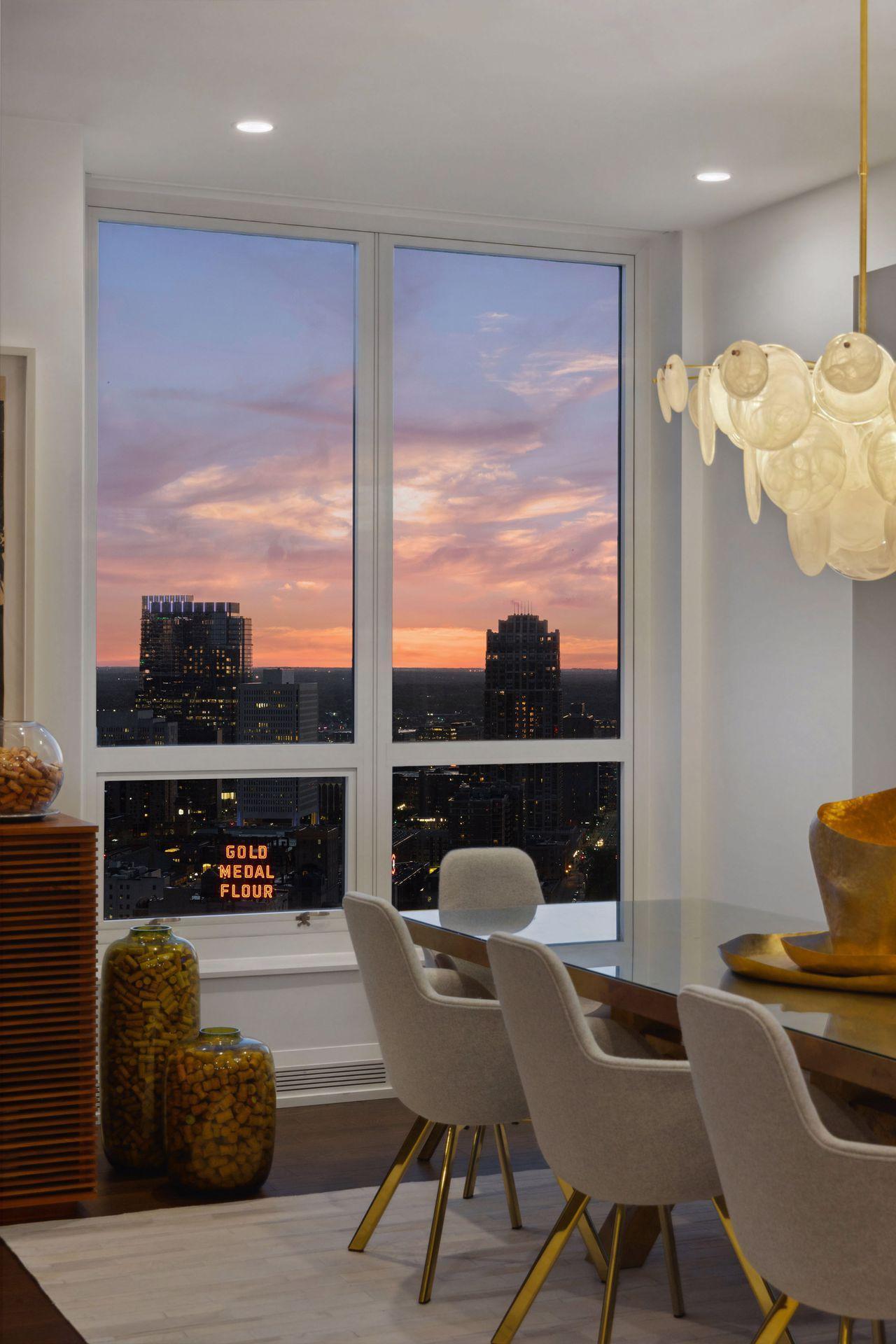 1111 W River Parkway Unit: 33A