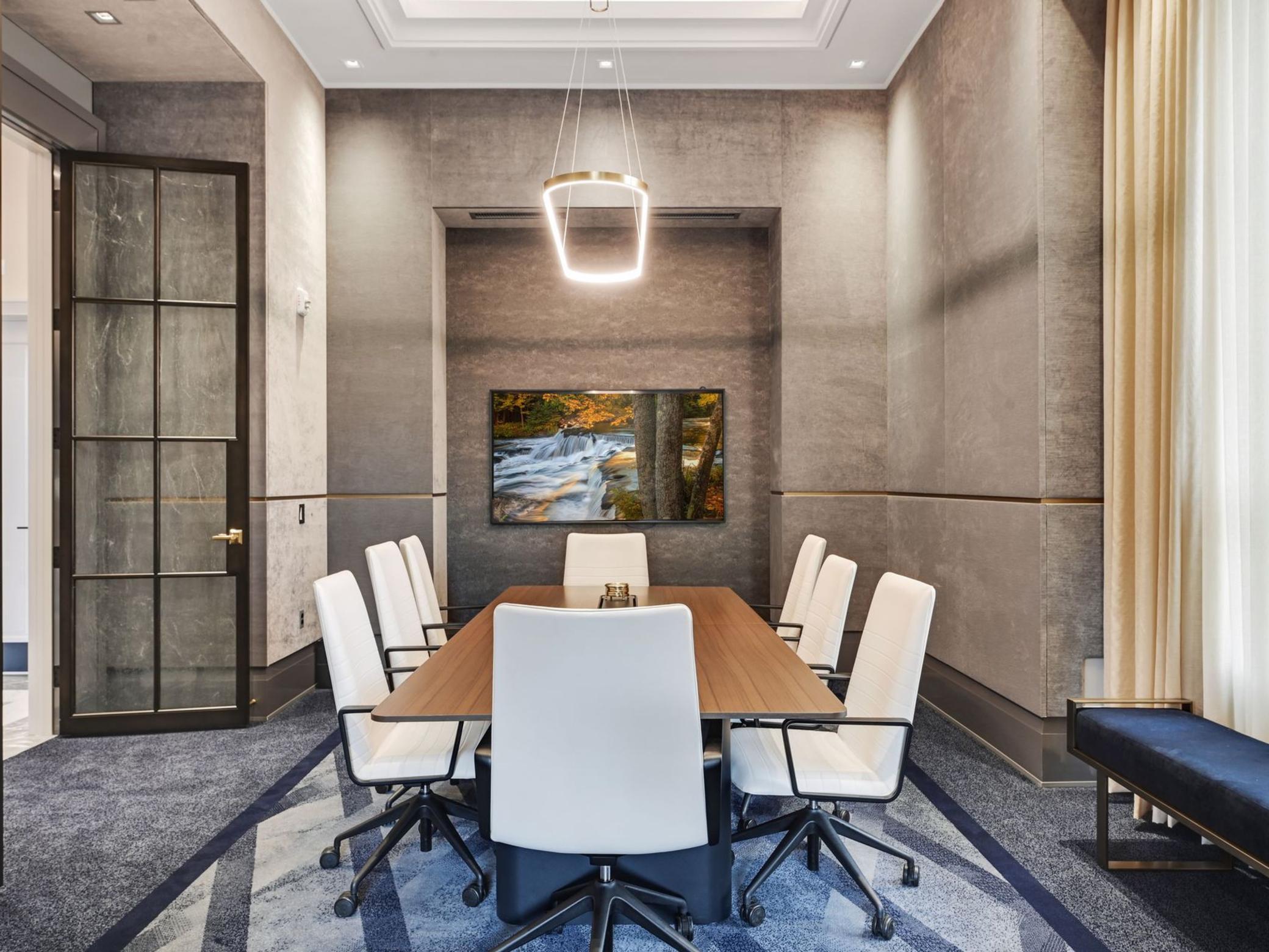 1111 W River Parkway Unit: 33A