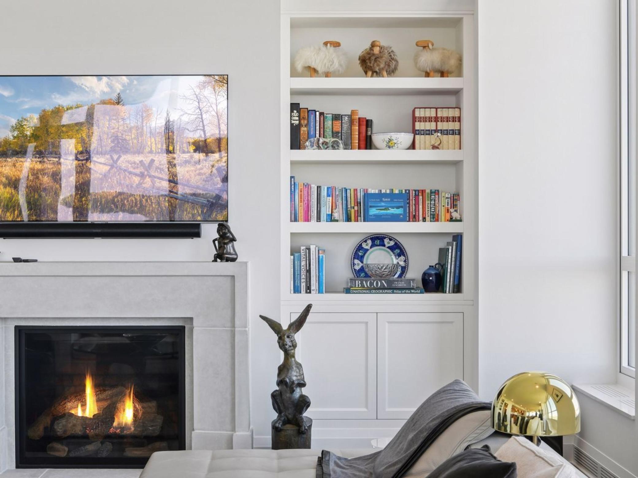 1111 W River Parkway Unit: 33A