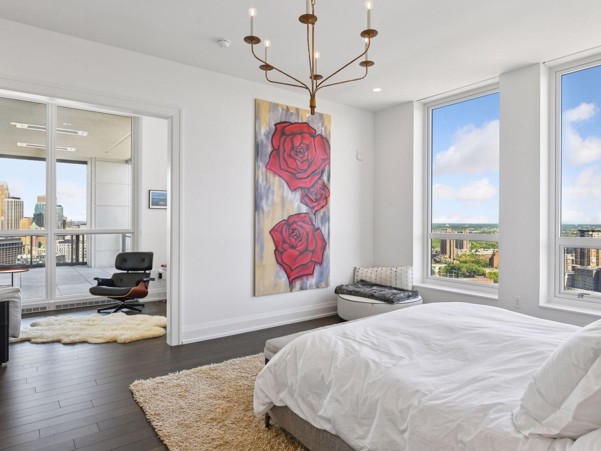 1111 W River Parkway Unit: 33A