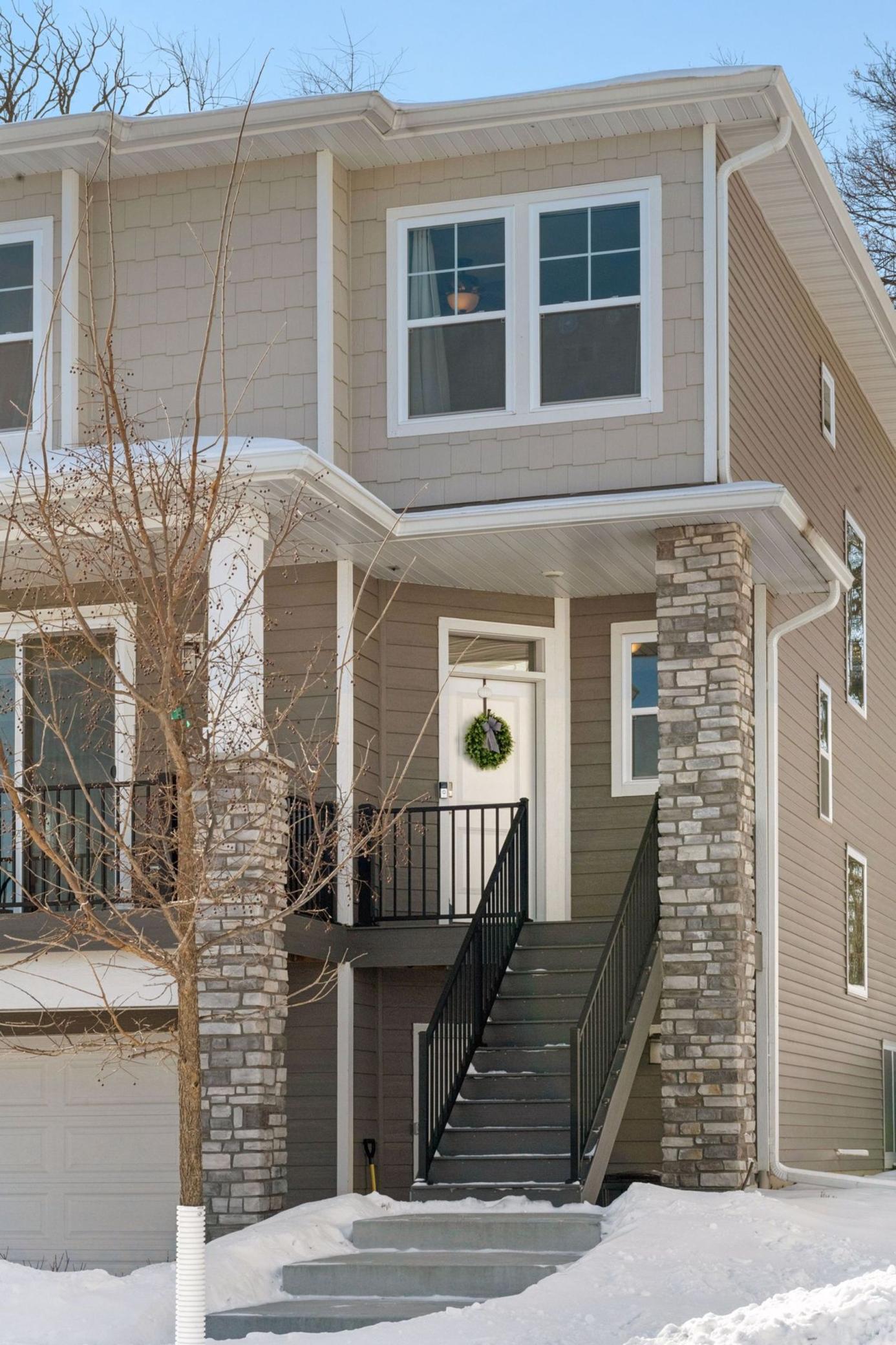 7465 Glengarry Place