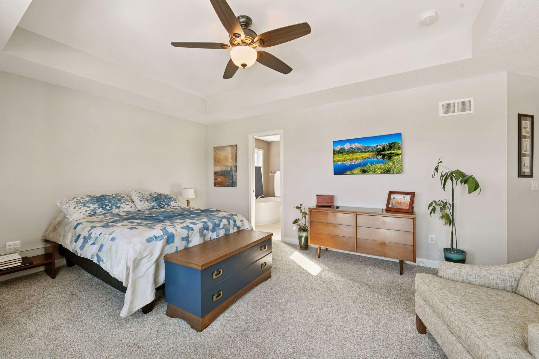 7465 Glengarry Place