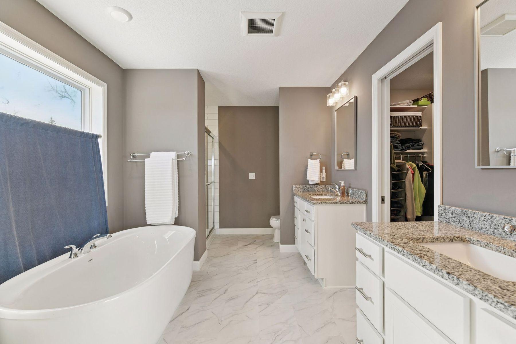 7465 Glengarry Place