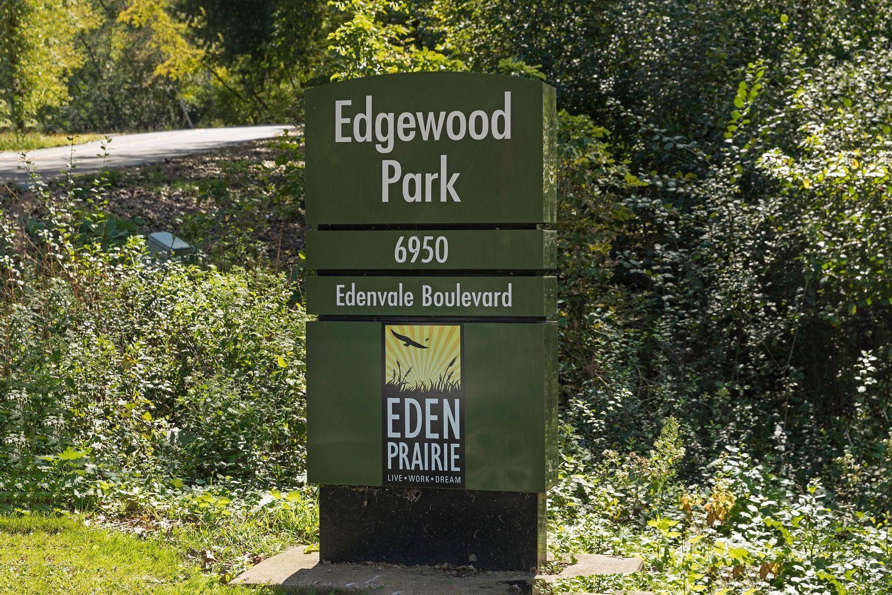 7465 Glengarry Place