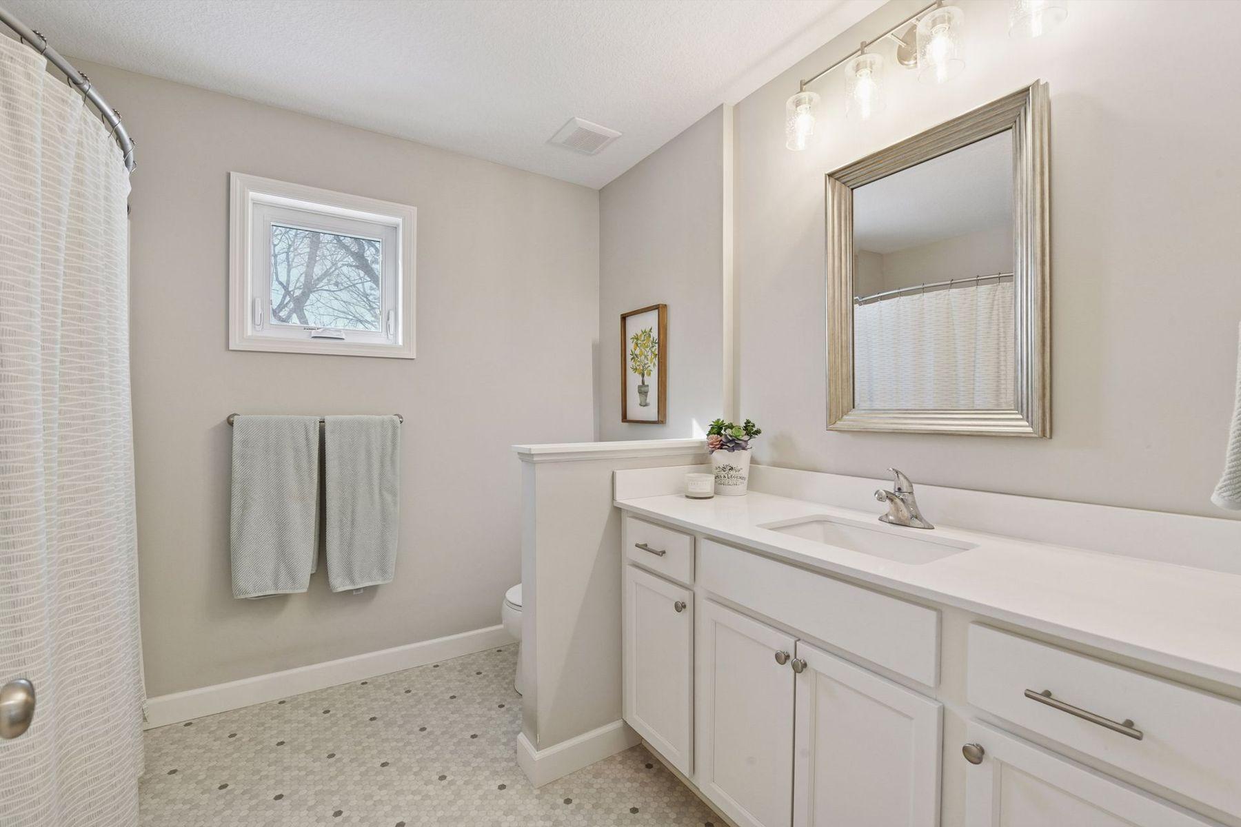 7465 Glengarry Place