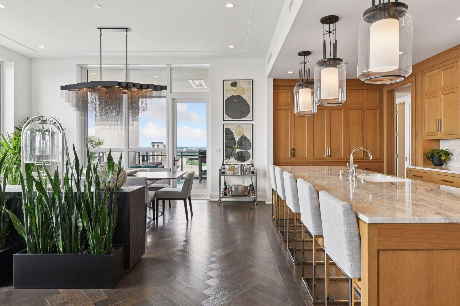 1111 W River Parkway Unit: 26A