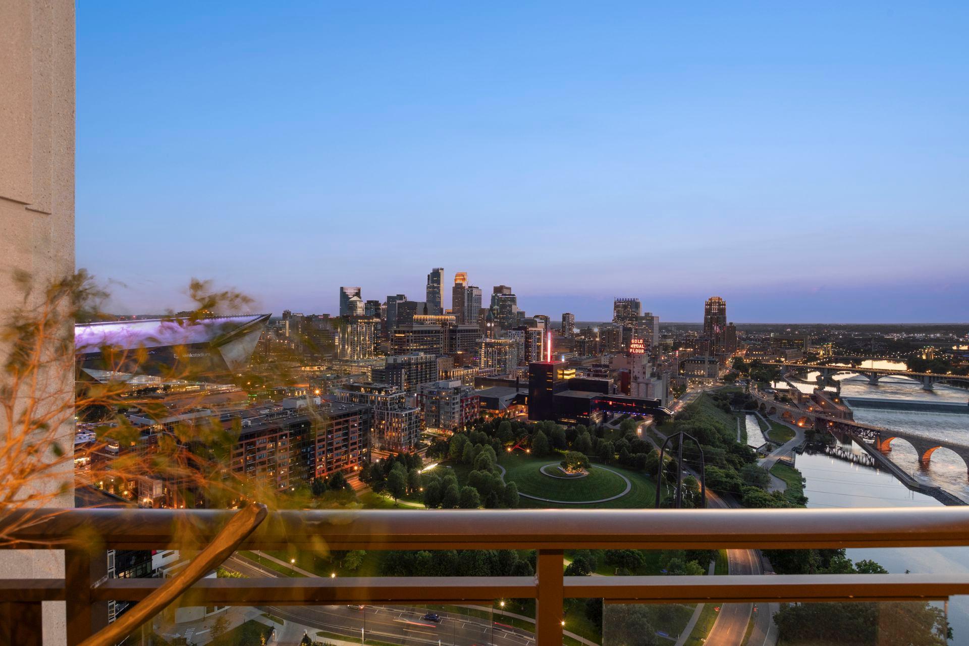 1111 W River Parkway Unit: 26A