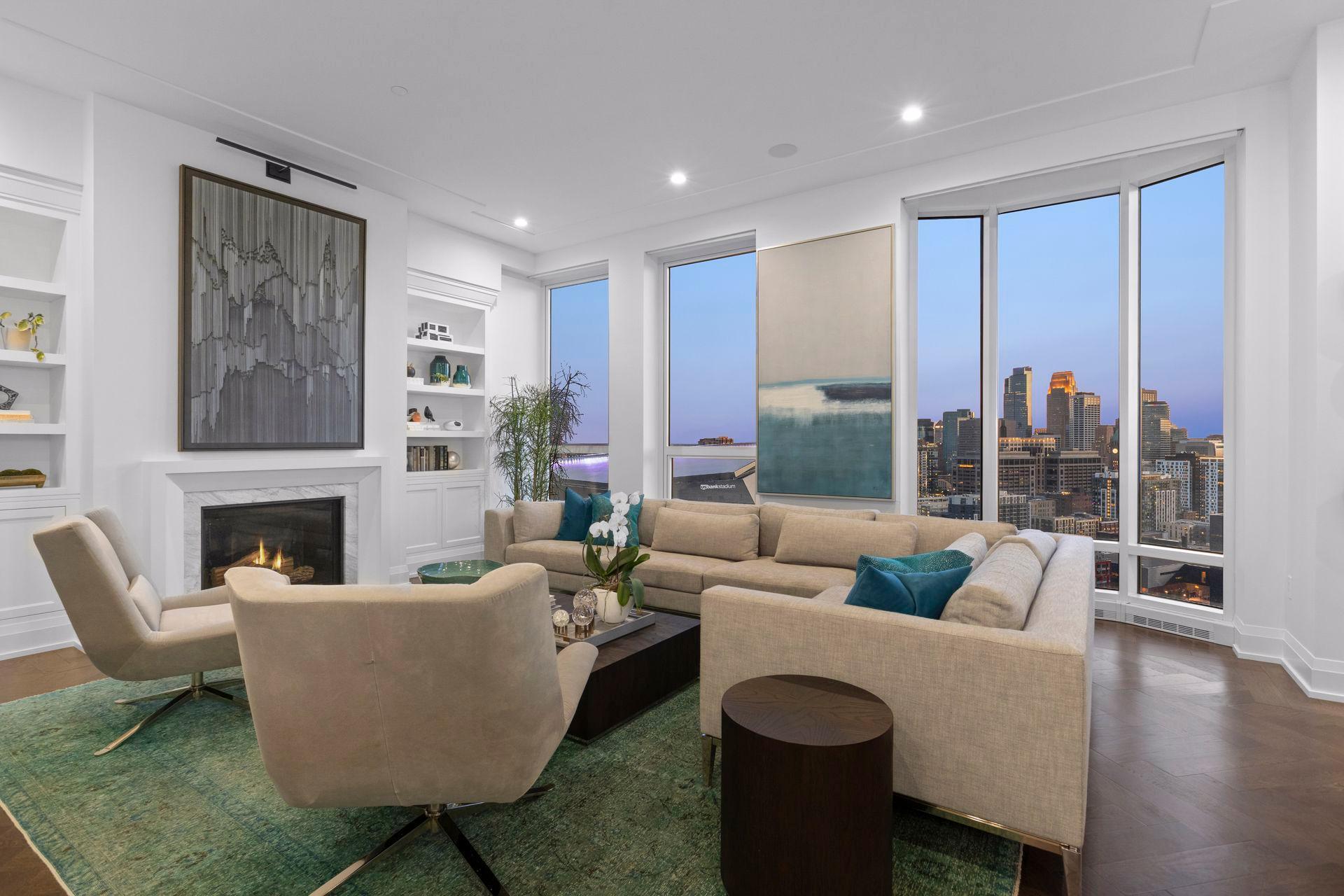 1111 W River Parkway Unit: 26A