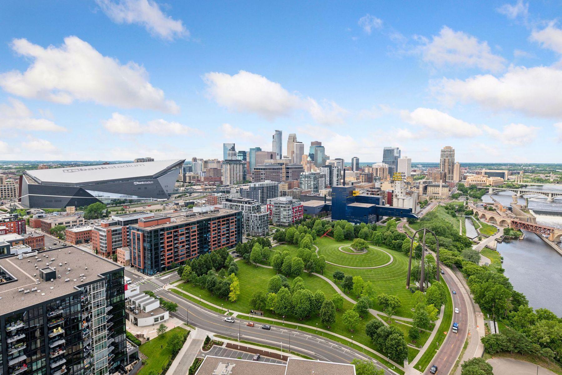 1111 W River Parkway Unit: 26A