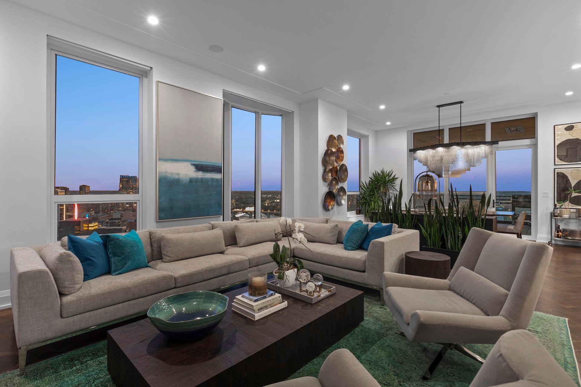 1111 W River Parkway Unit: 26A