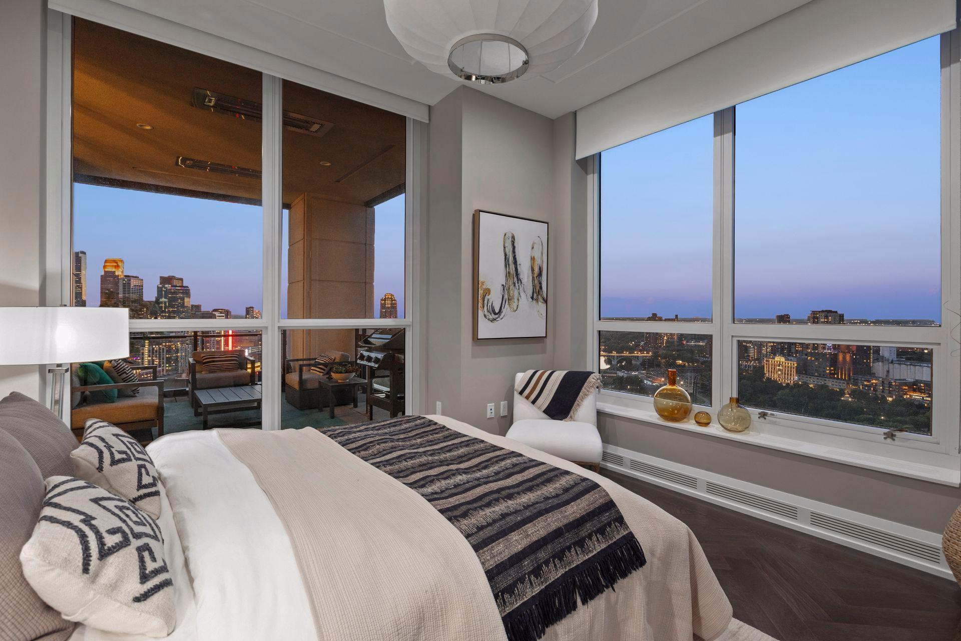 1111 W River Parkway Unit: 26A