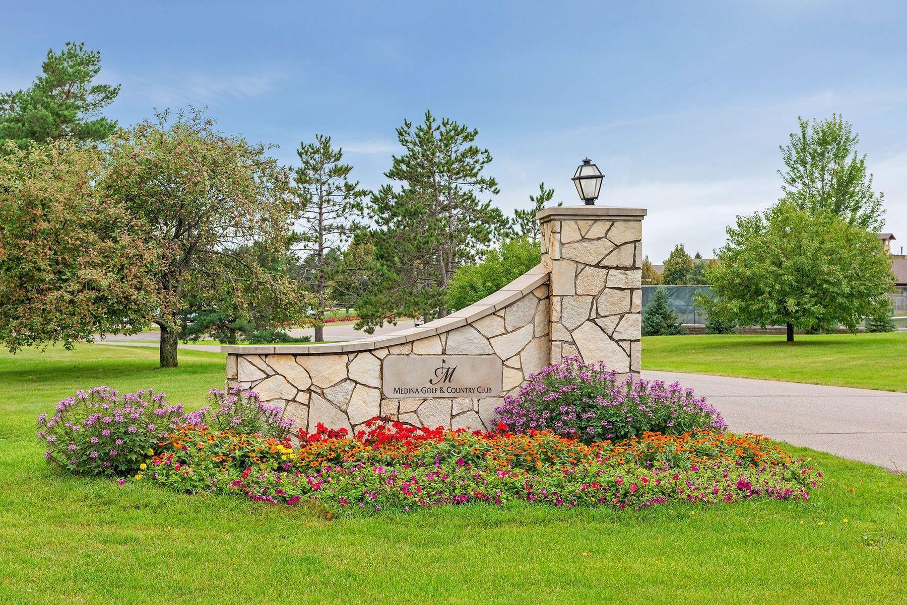 3147 Cypress Circle S