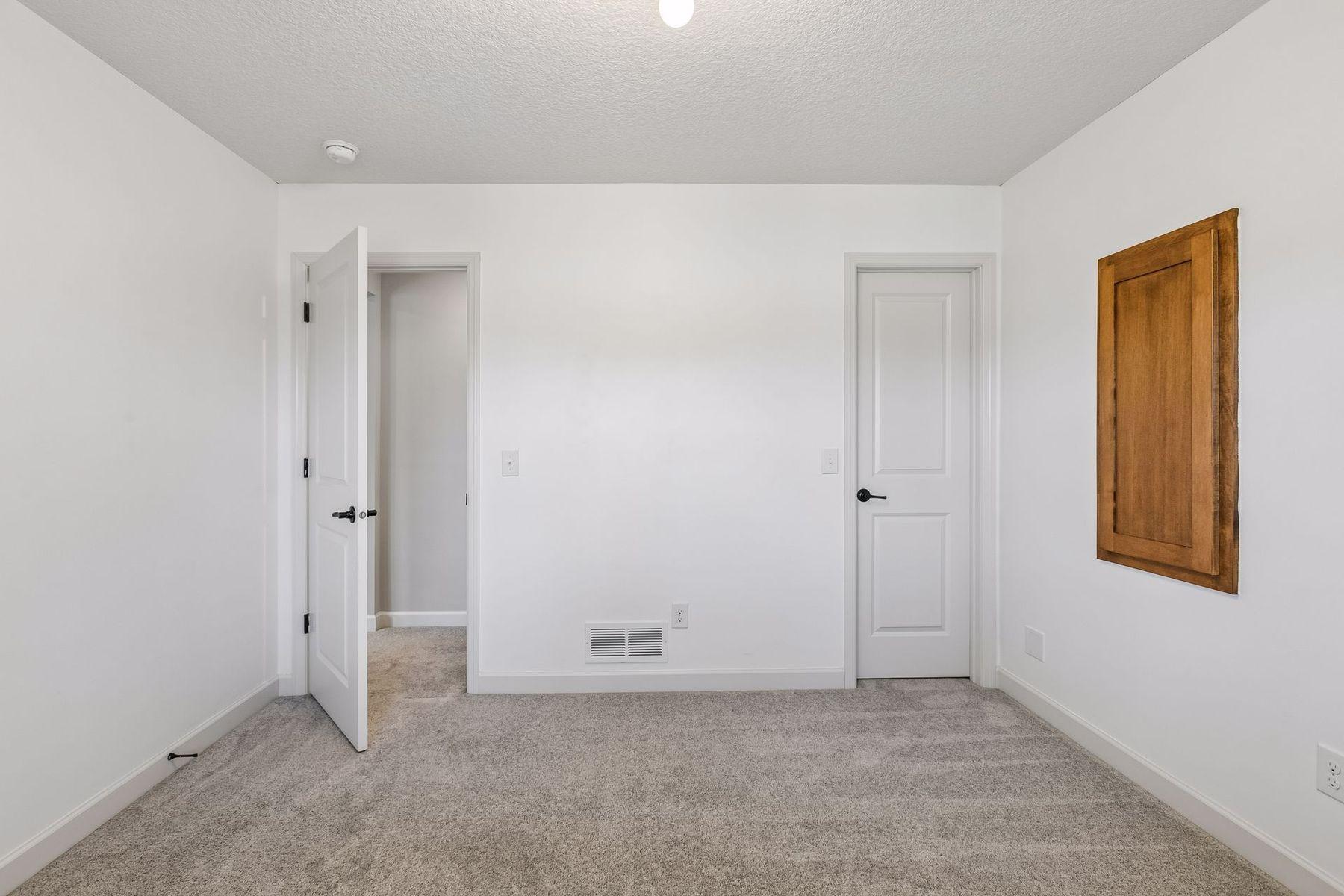 3147 Cypress Circle S