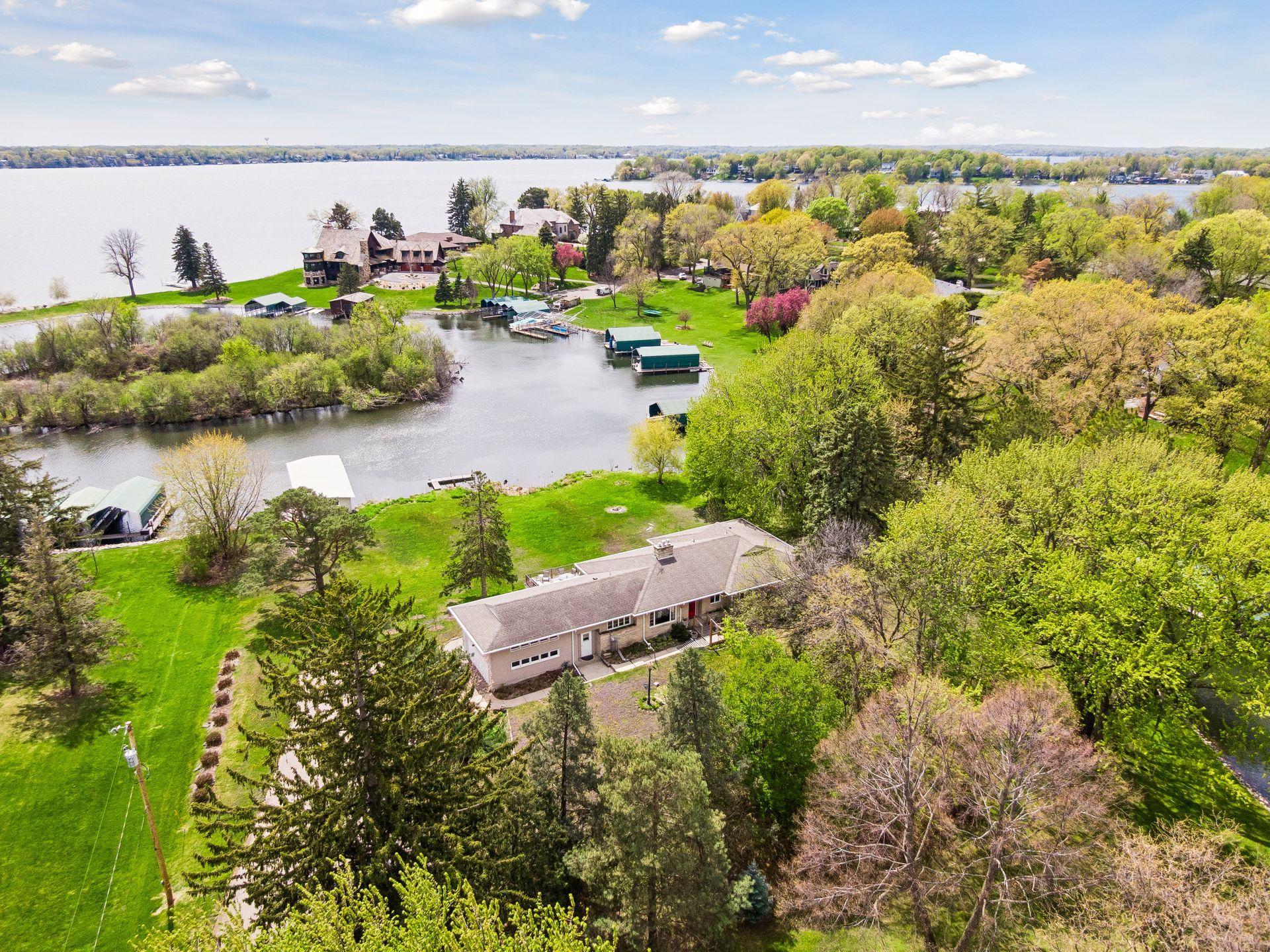 2685 Shadywood Road
