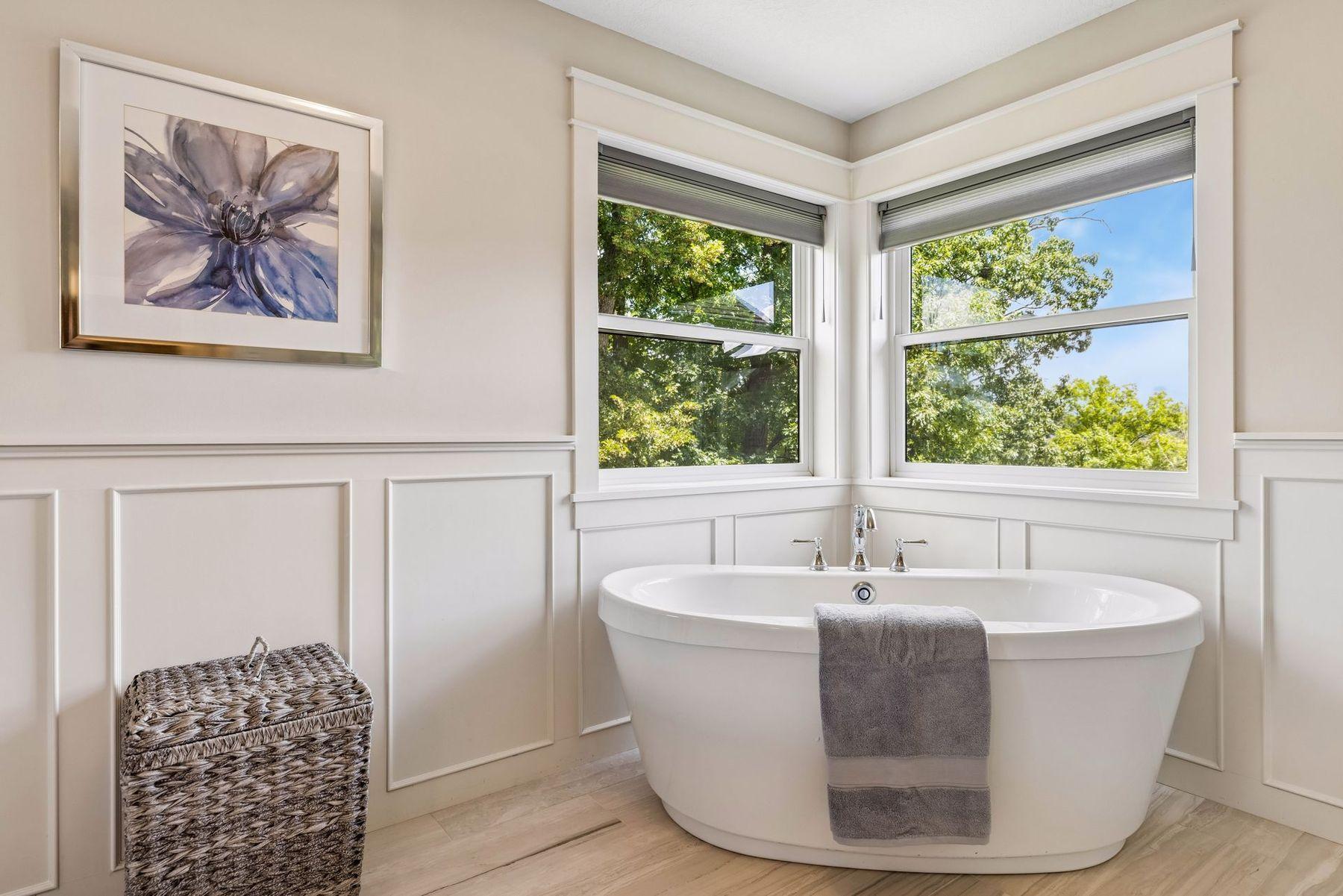 736 Woodland Hill Court