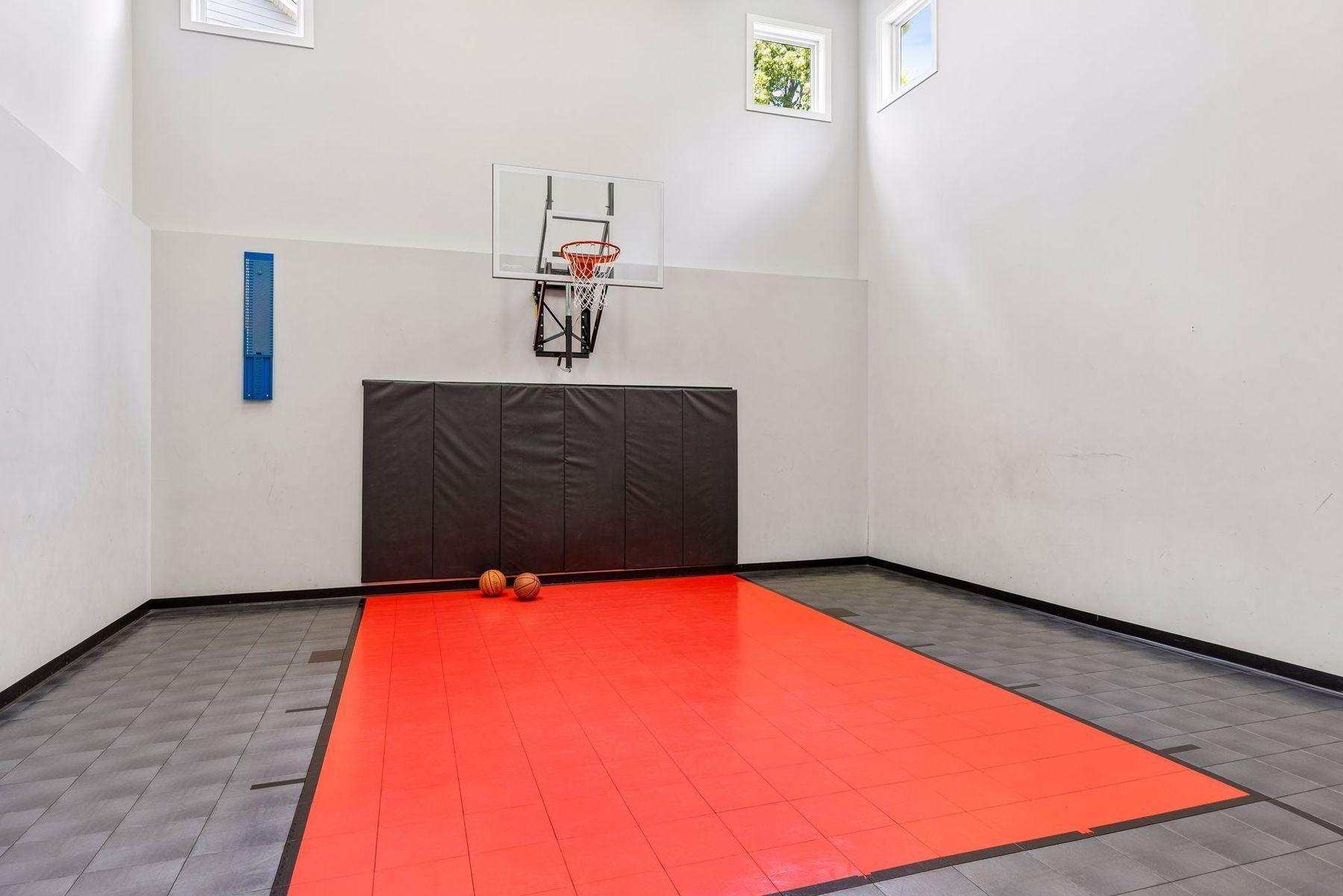736 Woodland Hill Court