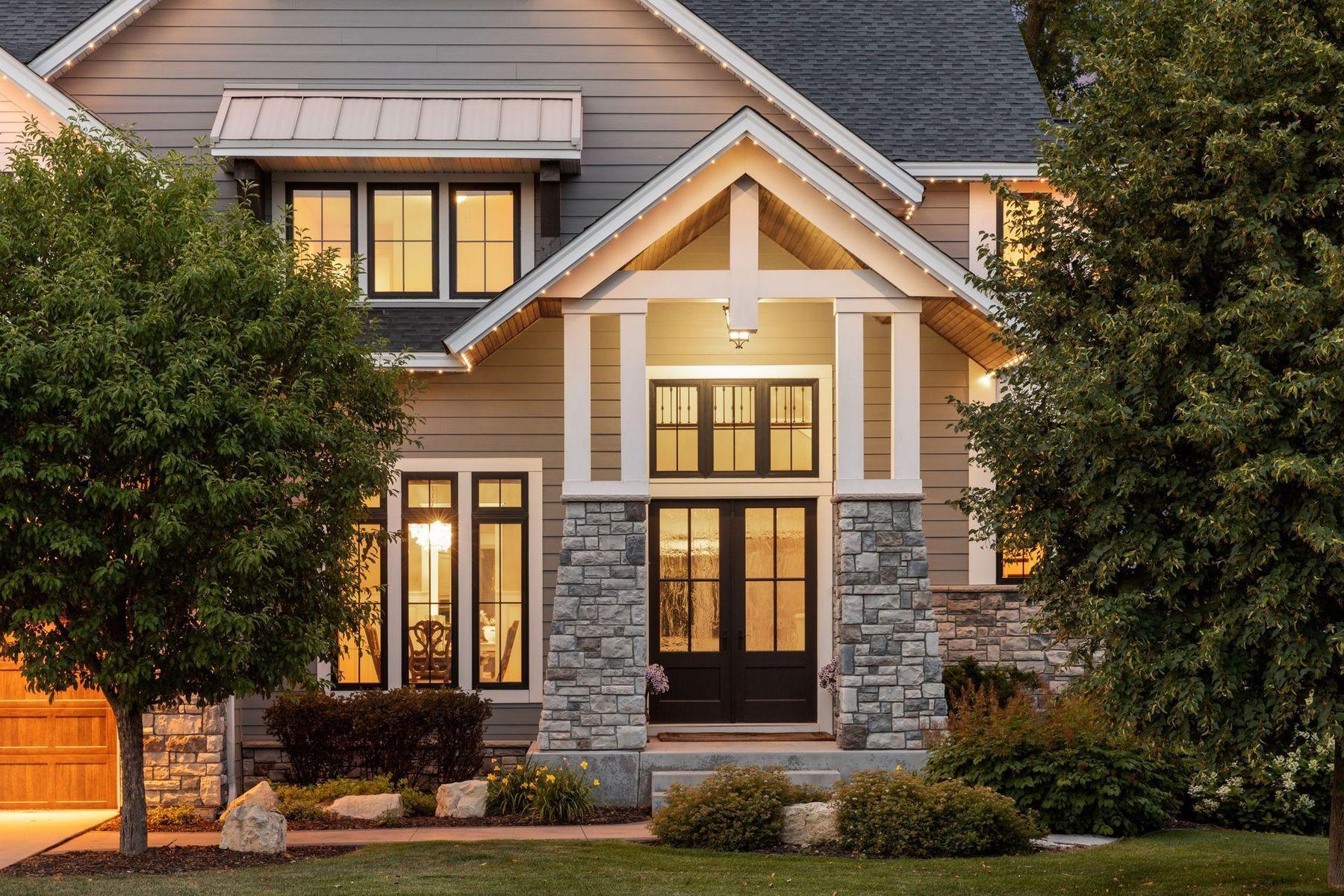 736 Woodland Hill Court