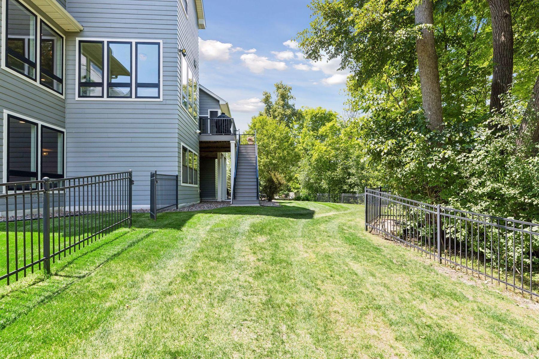 736 Woodland Hill Court