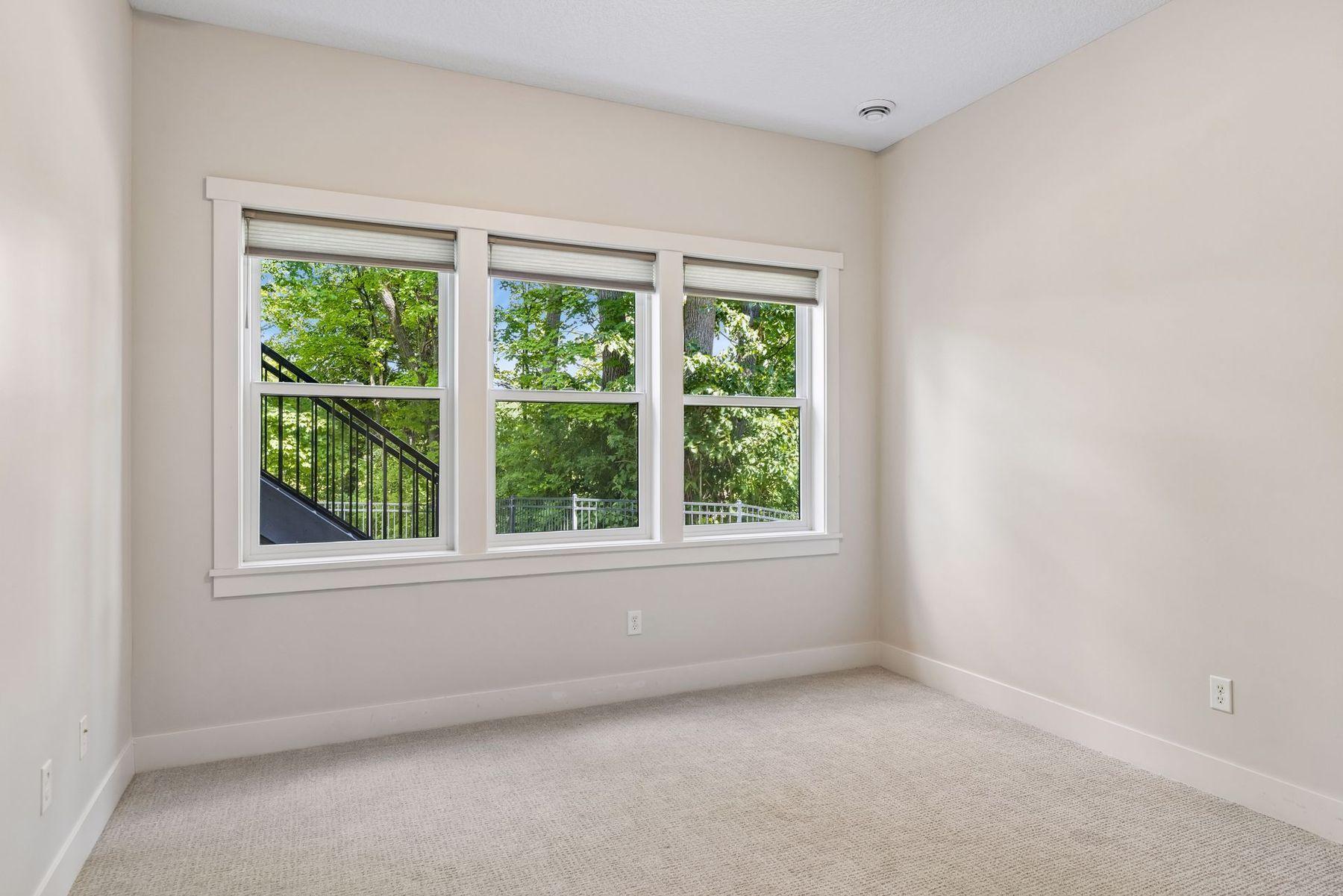 736 Woodland Hill Court