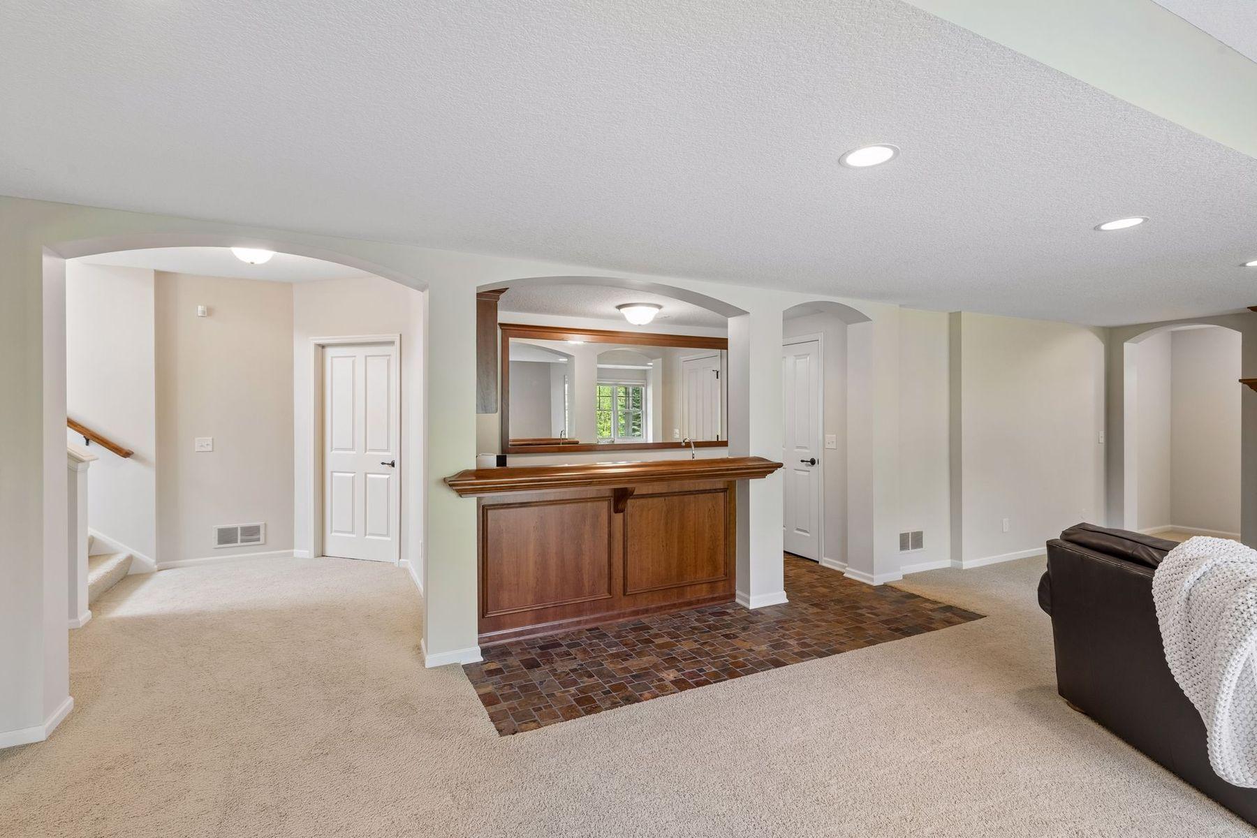 3667 Lerive Way