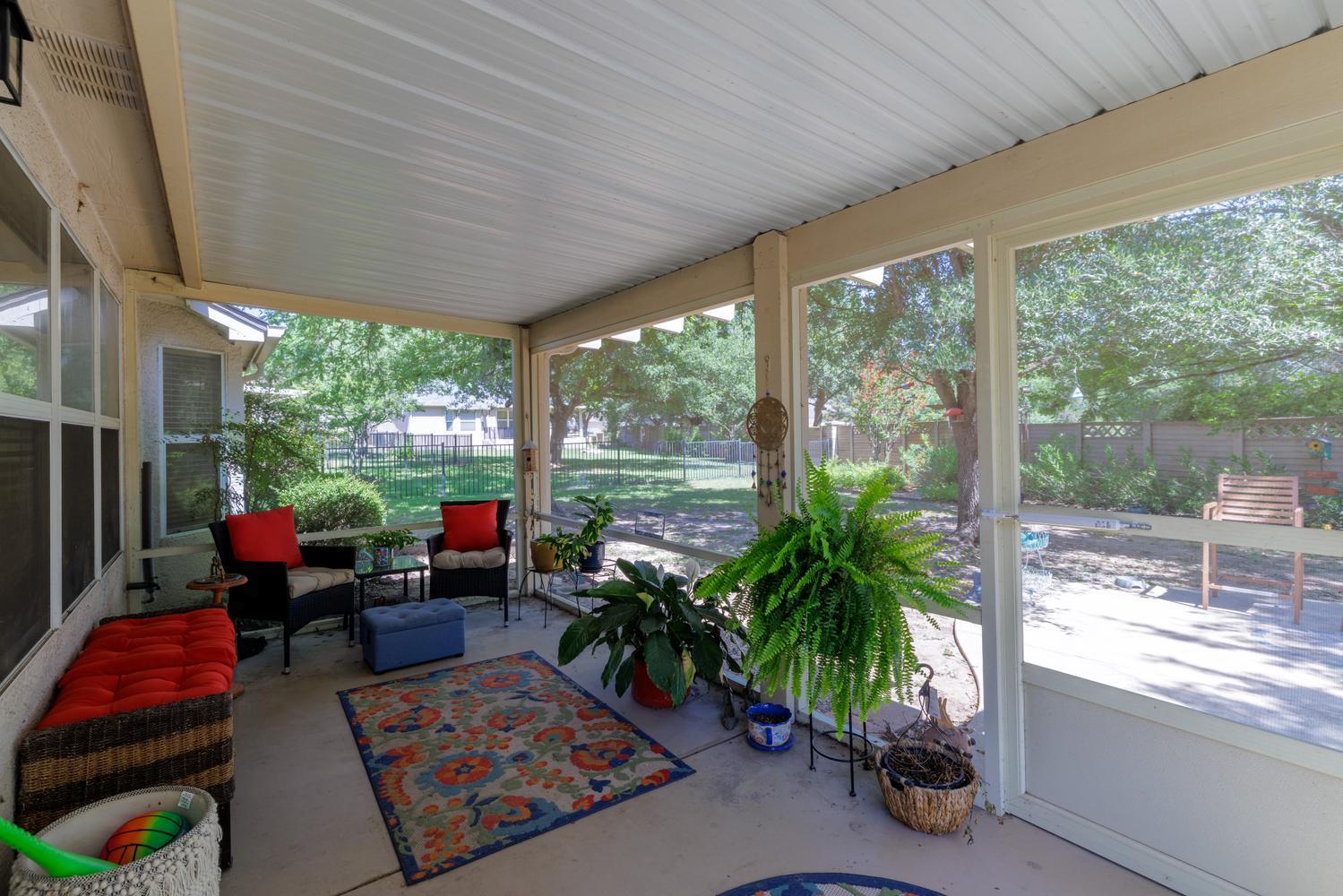 102 Whitewing WAY