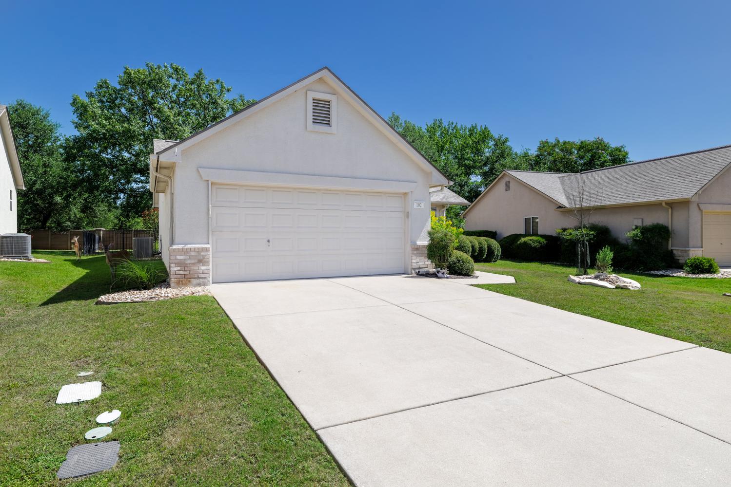 102 Whitewing WAY