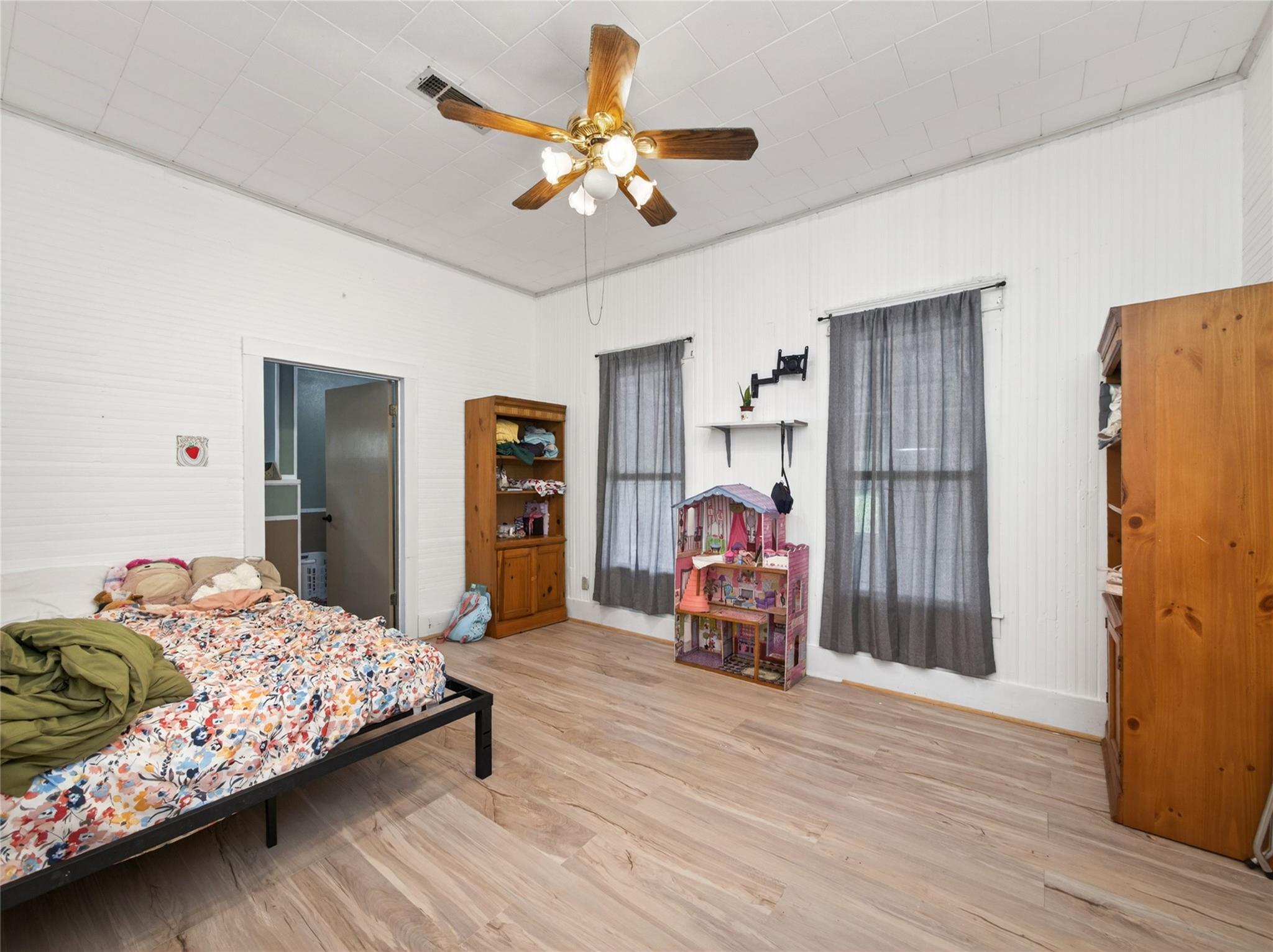 325 County Road 100