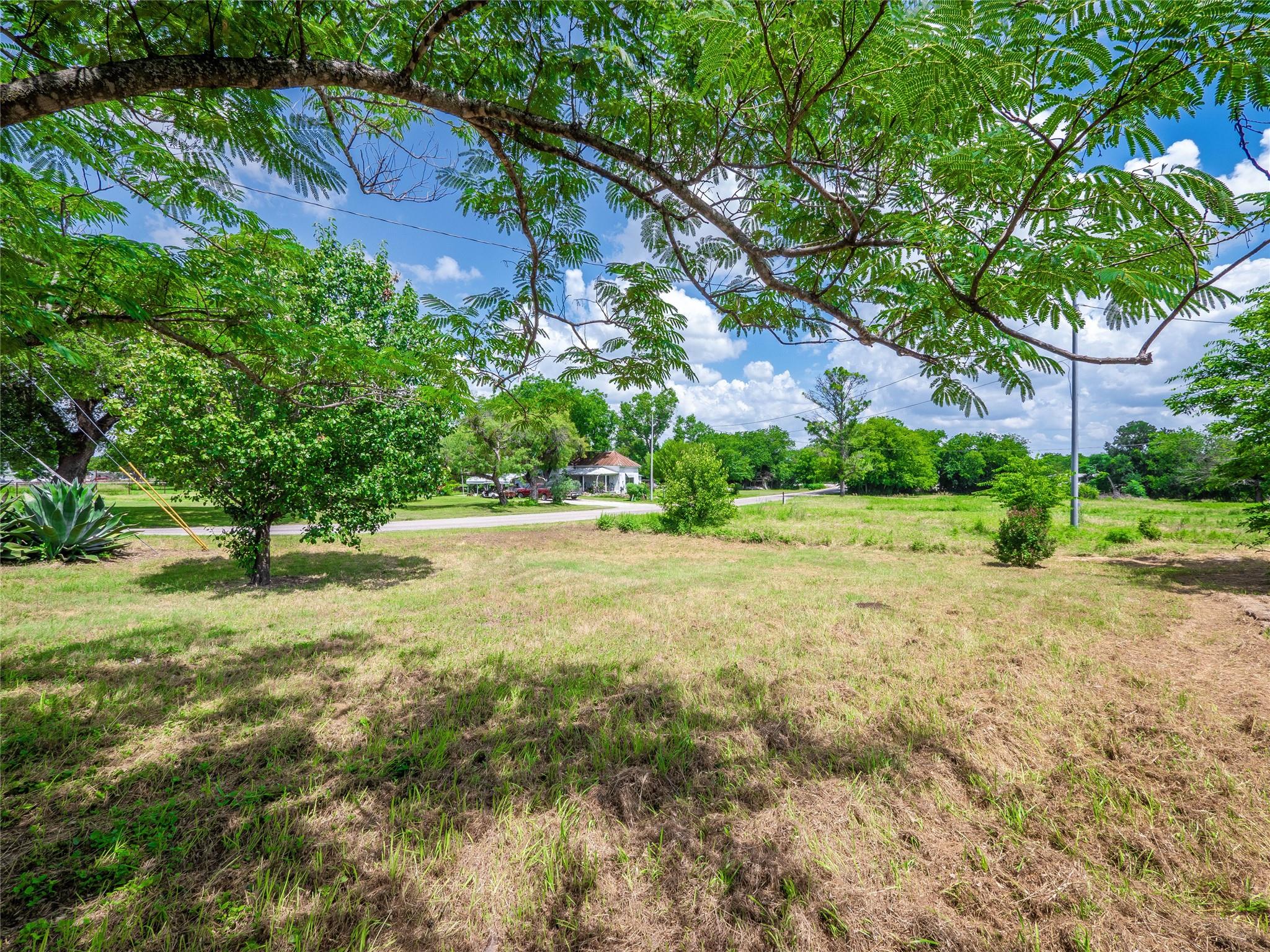 325 County Road 100