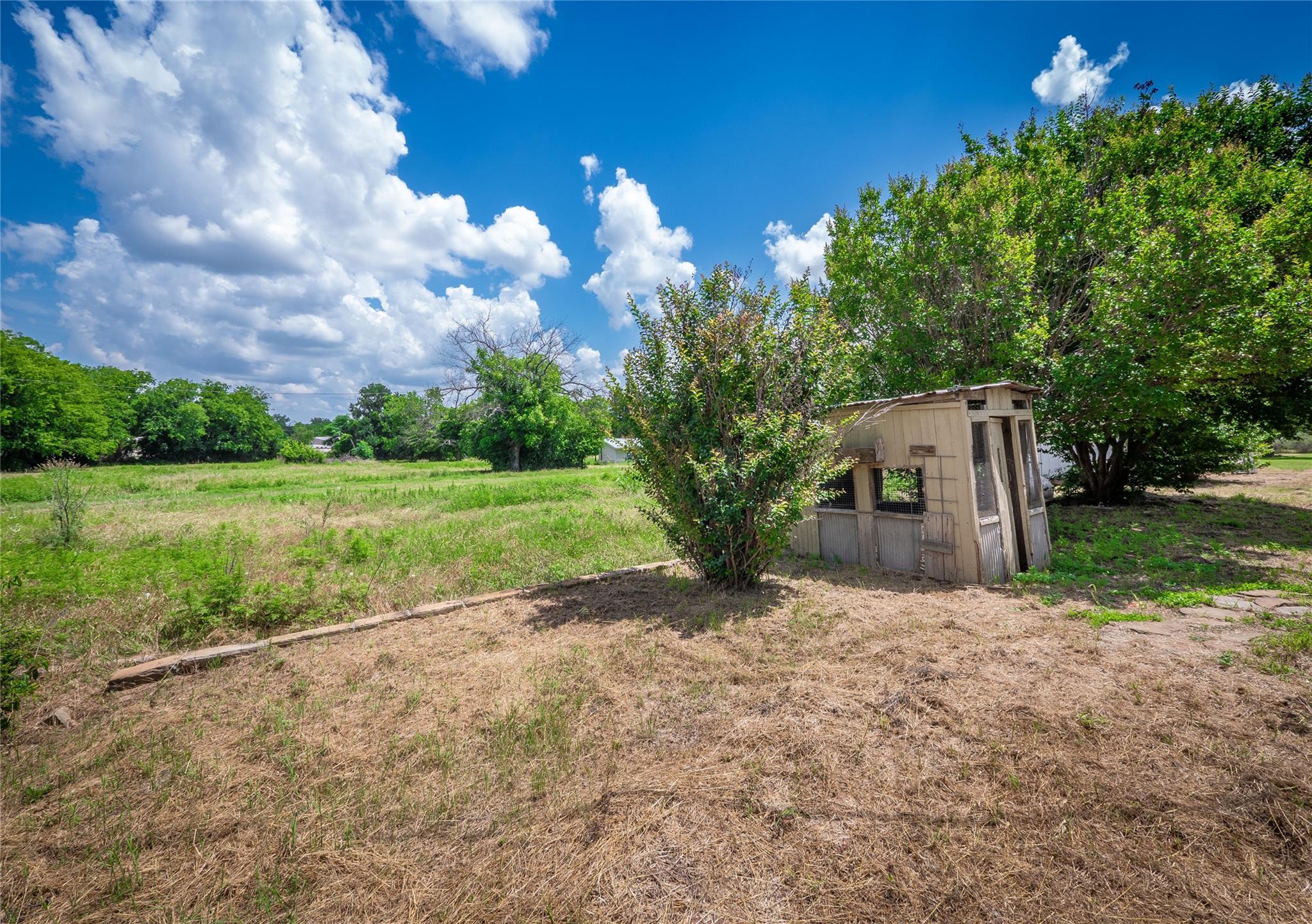 325 County Road 100