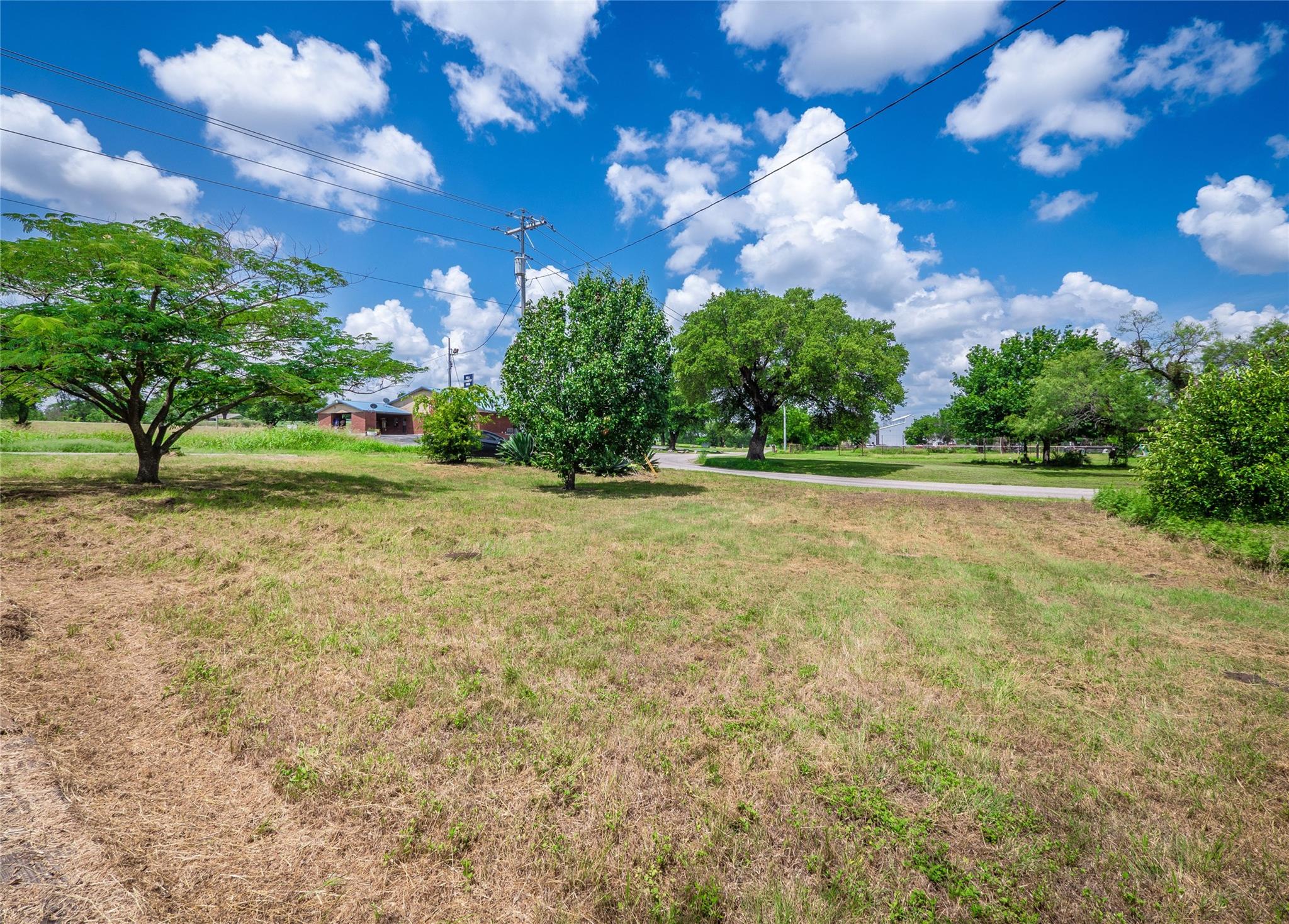 325 County Road 100