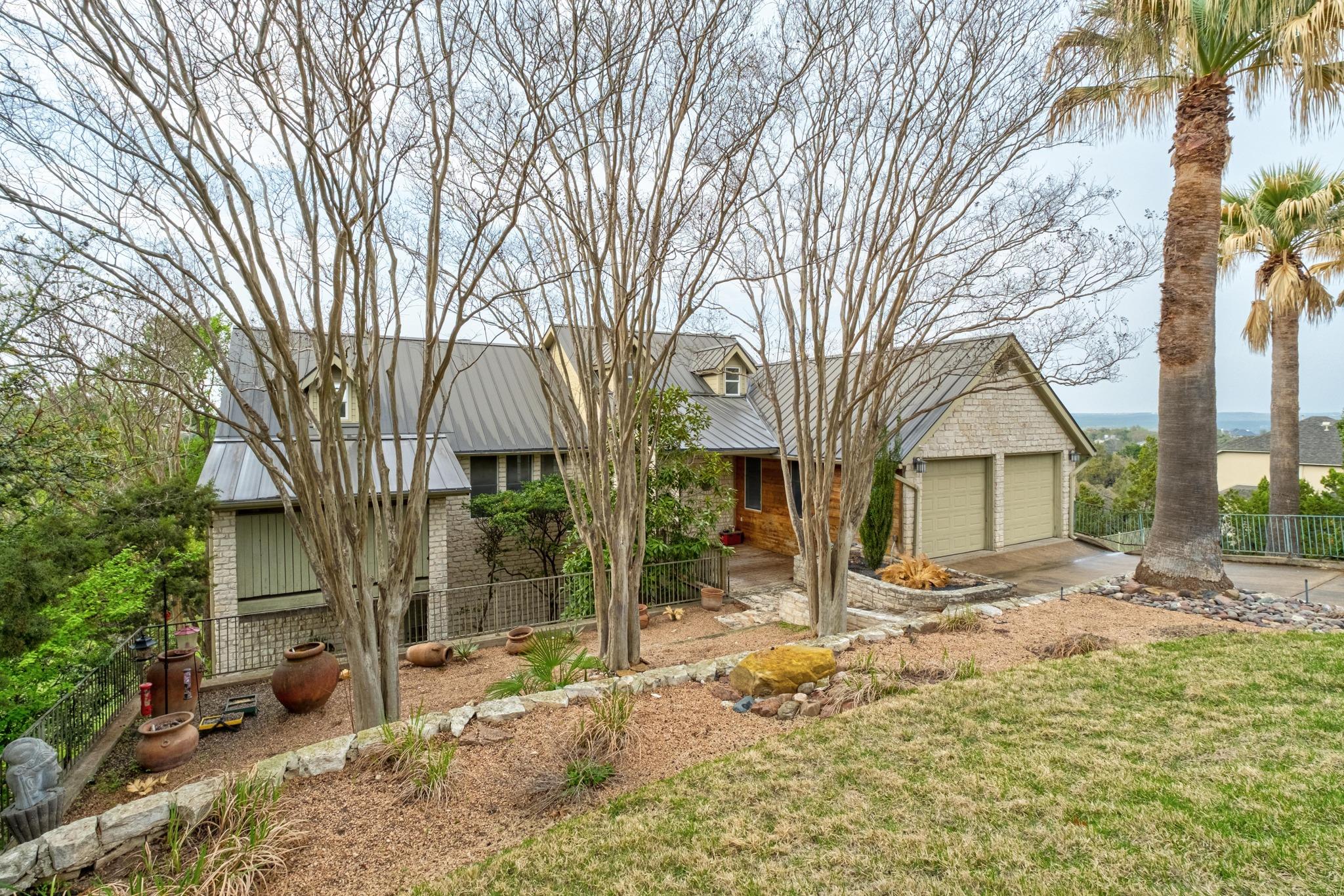 104 S Weston LN