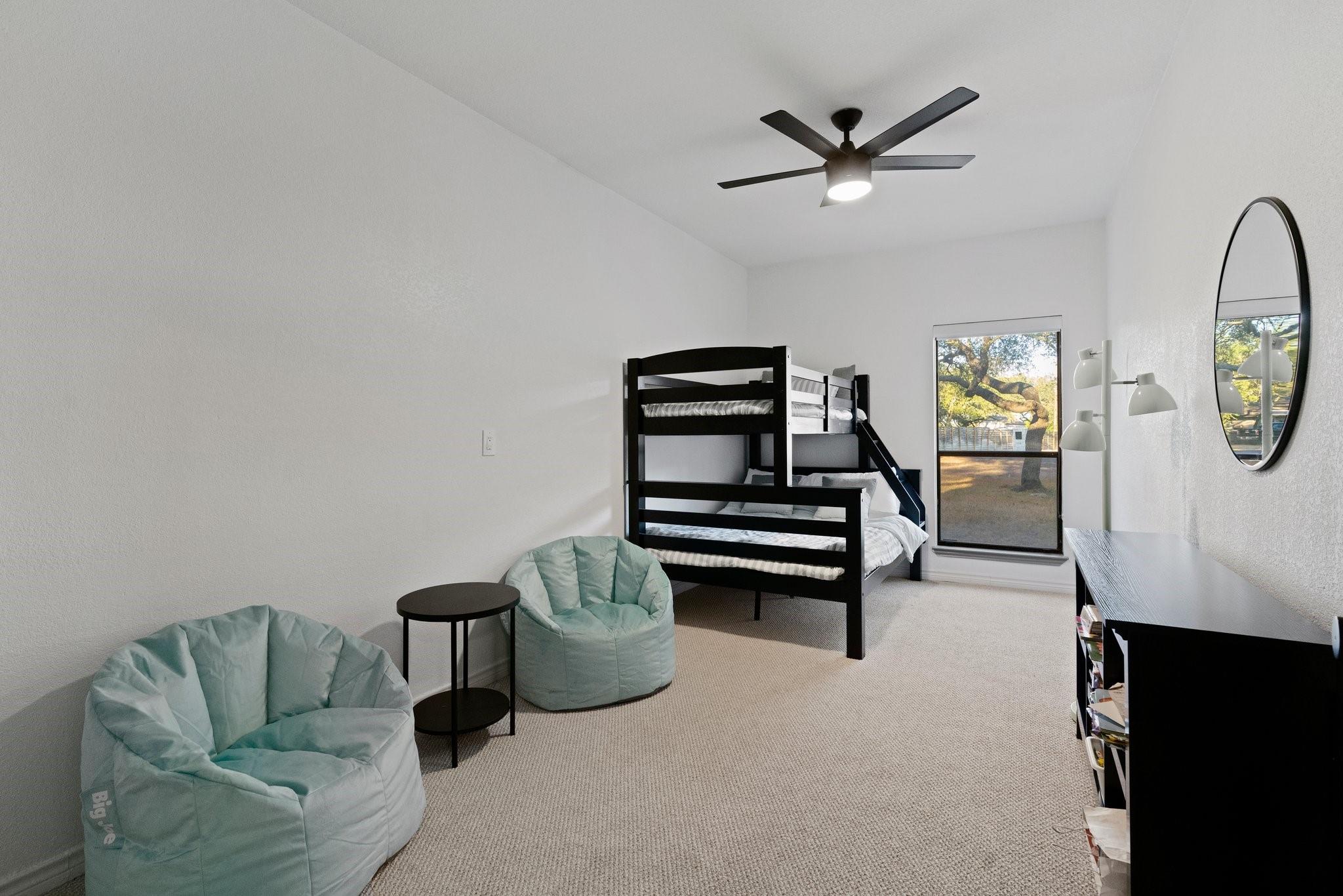 11306 Zyle LN