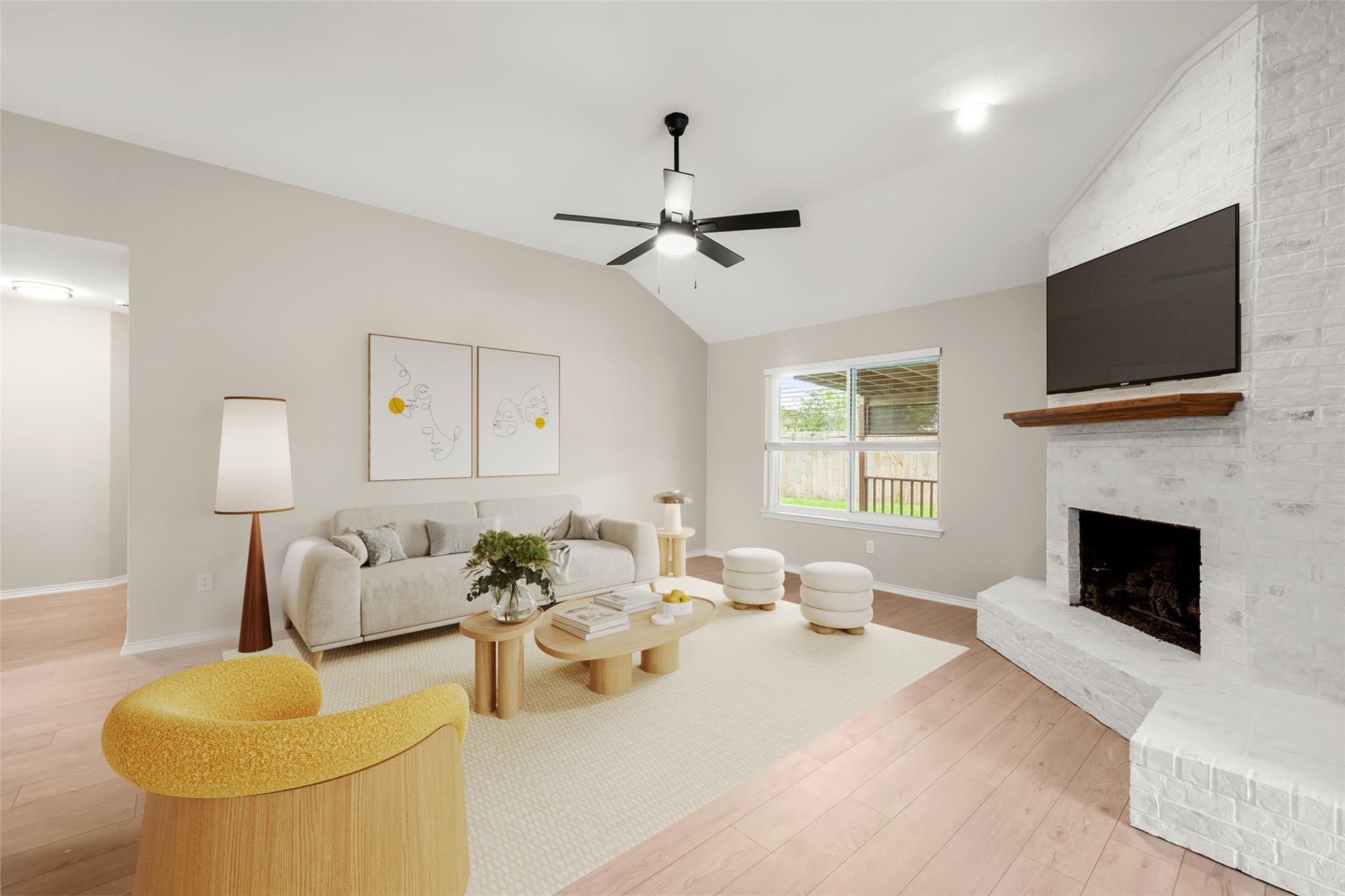 2113 Rosemary LN