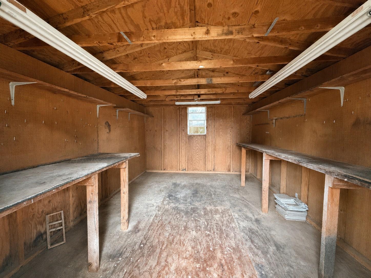 2113 Rosemary LN