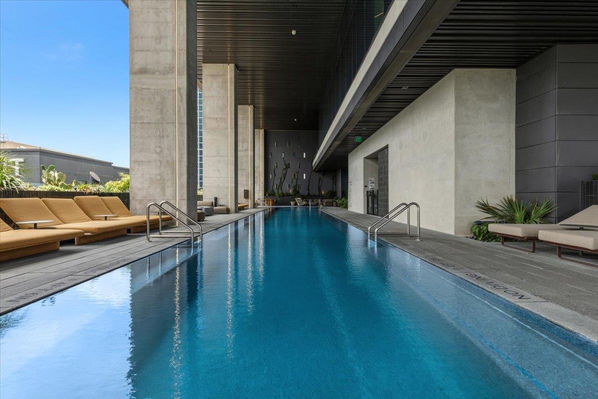 610 Davis ST # 1909