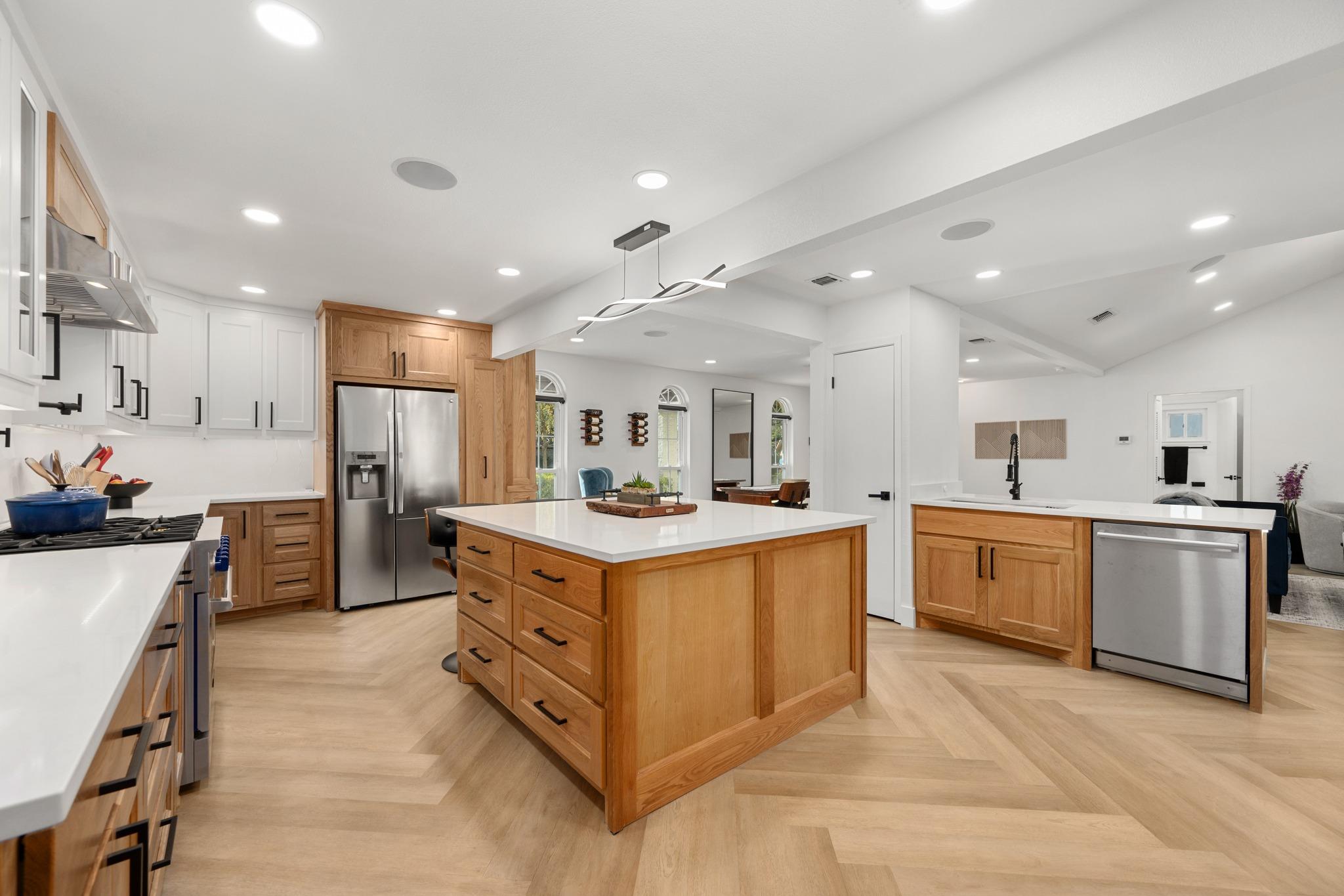 8608 Donna Gail DR