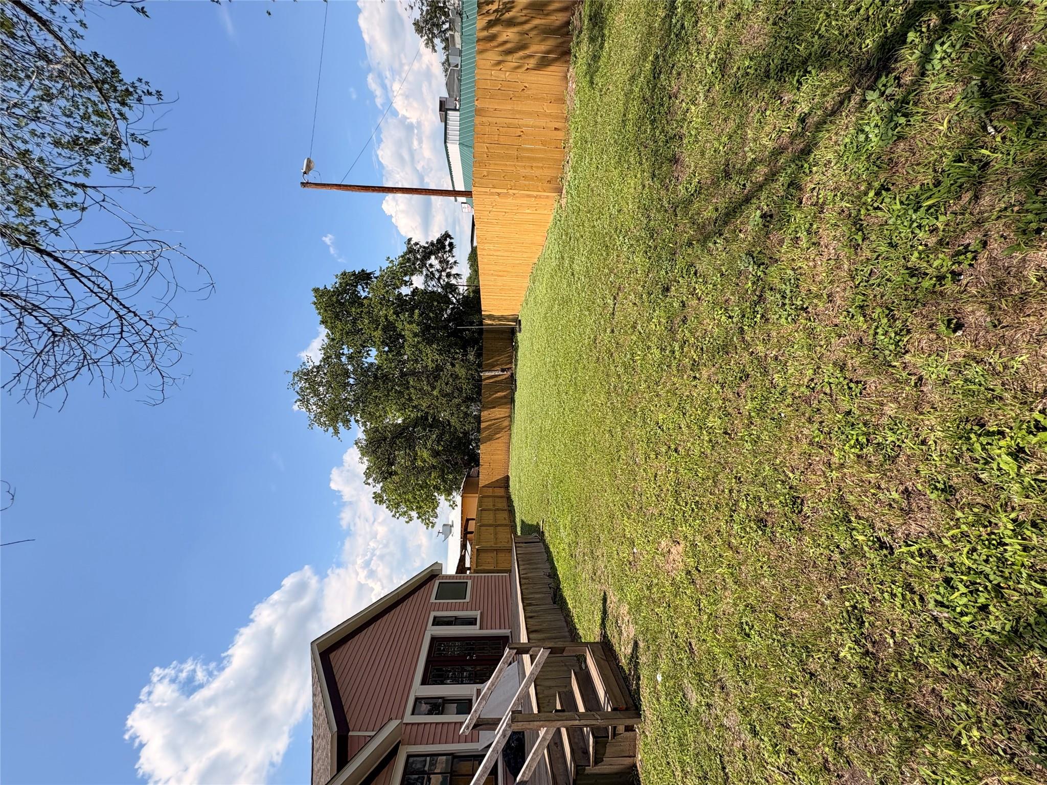 105 S Cedar ST