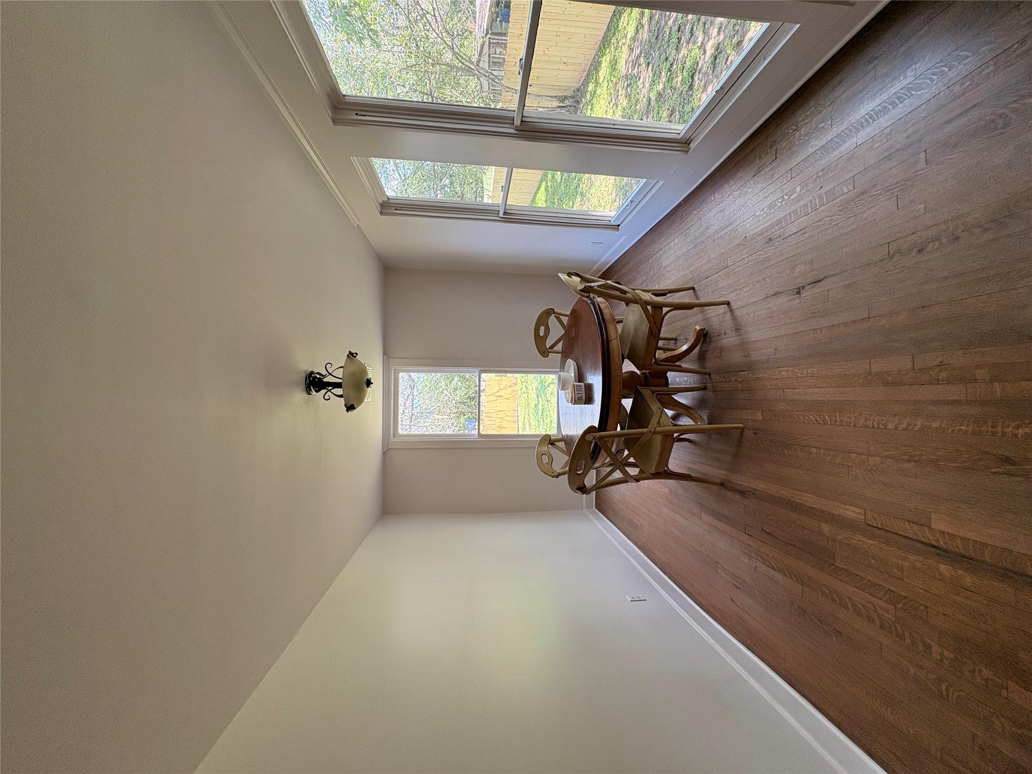 105 S Cedar ST