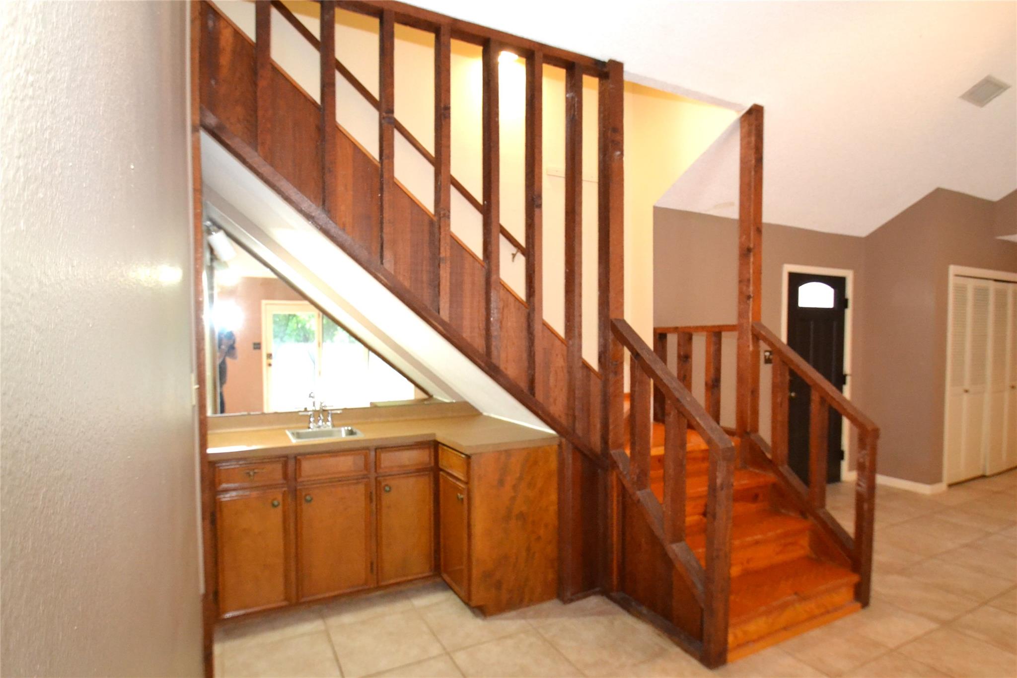 8833 Tallwood DR