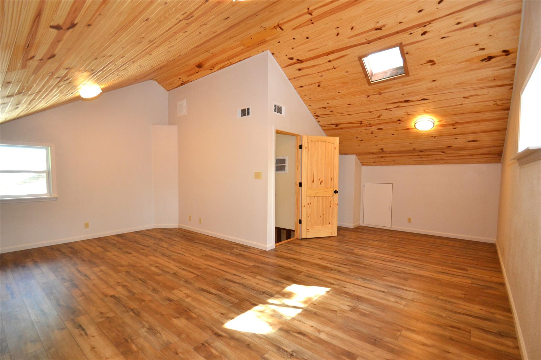 8833 Tallwood DR