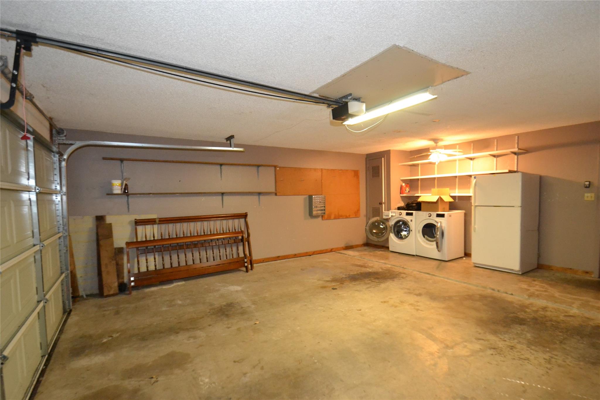8833 Tallwood DR