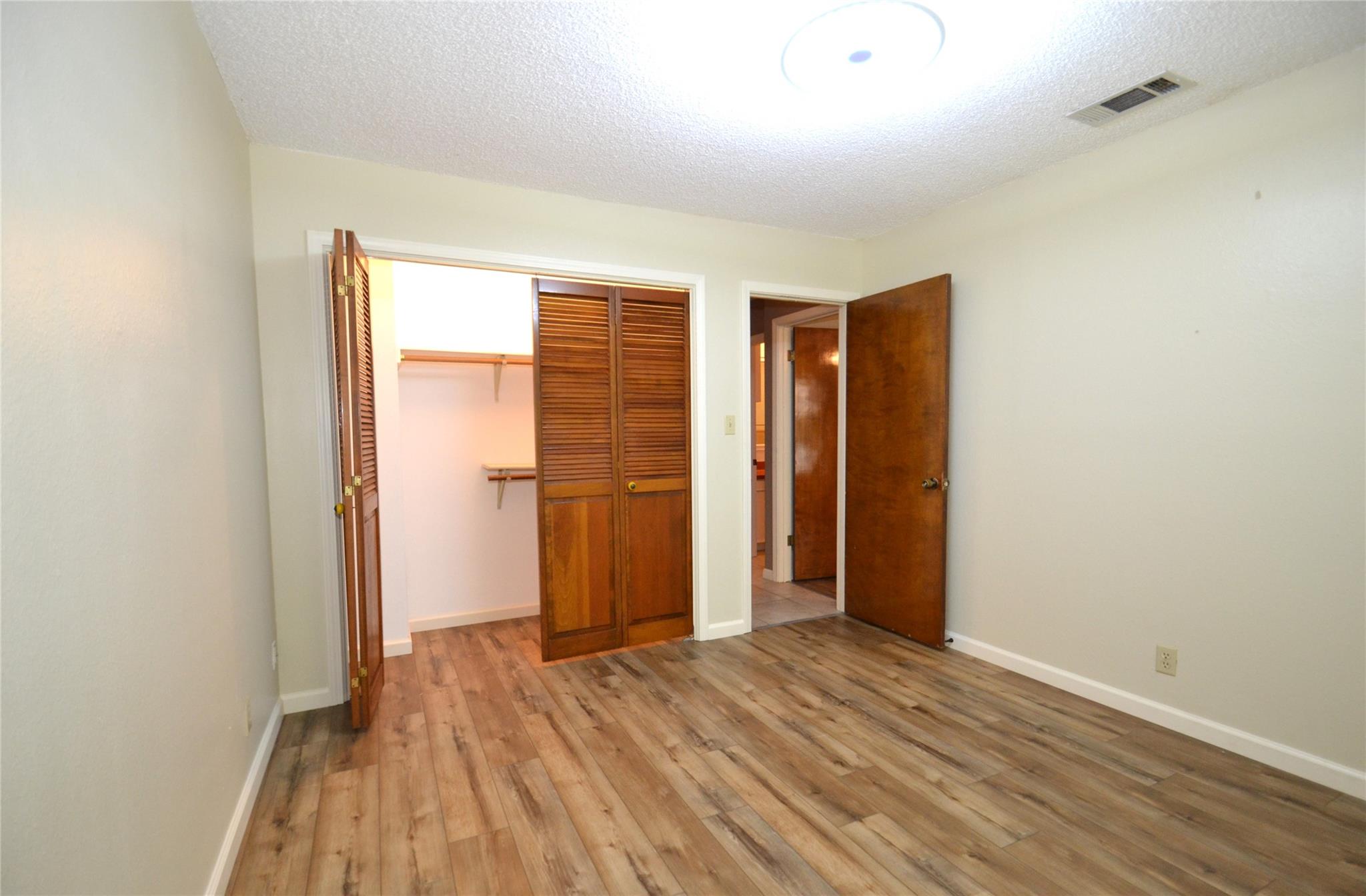 8833 Tallwood DR