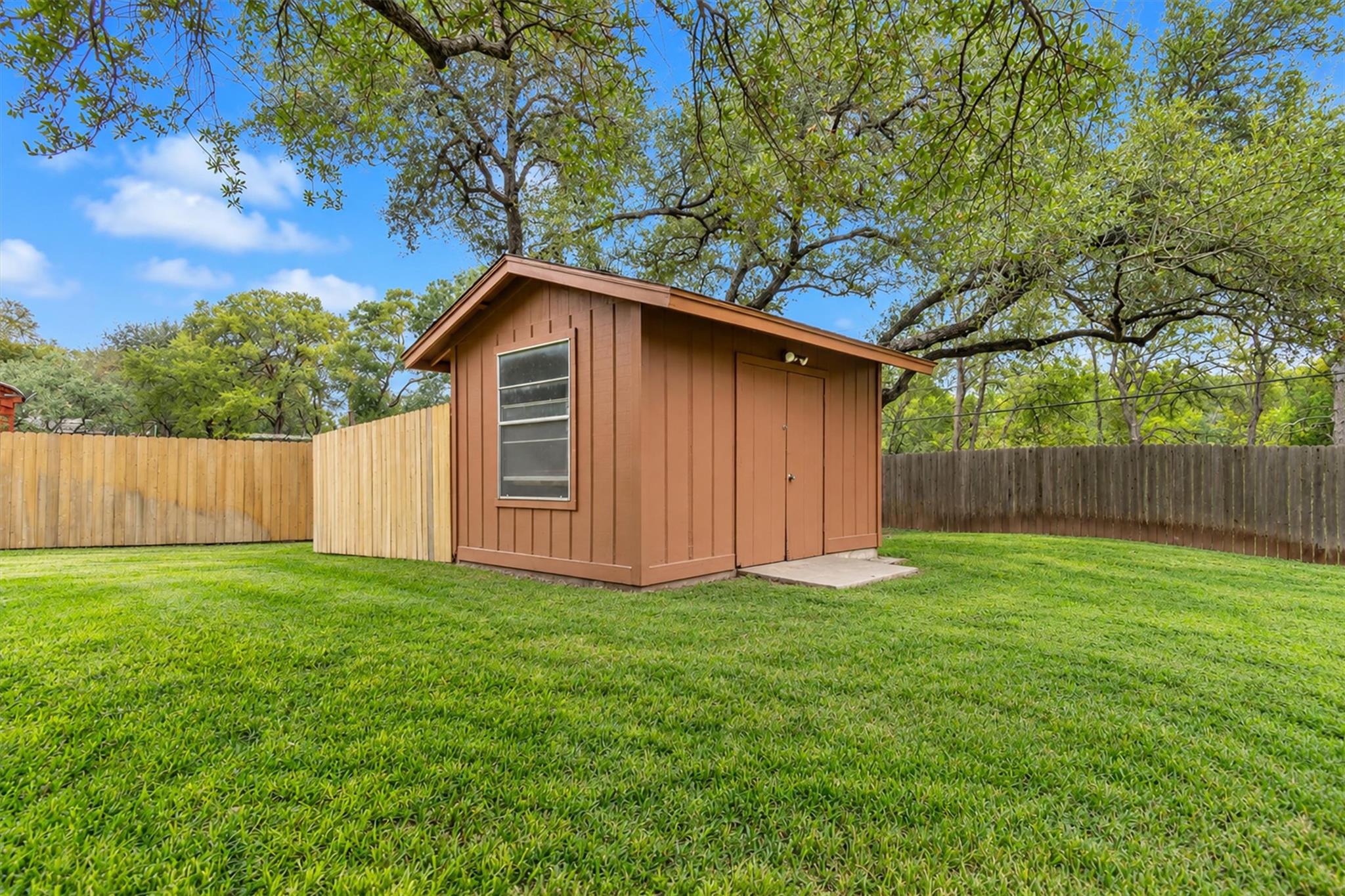 3431 Shady Valley DR