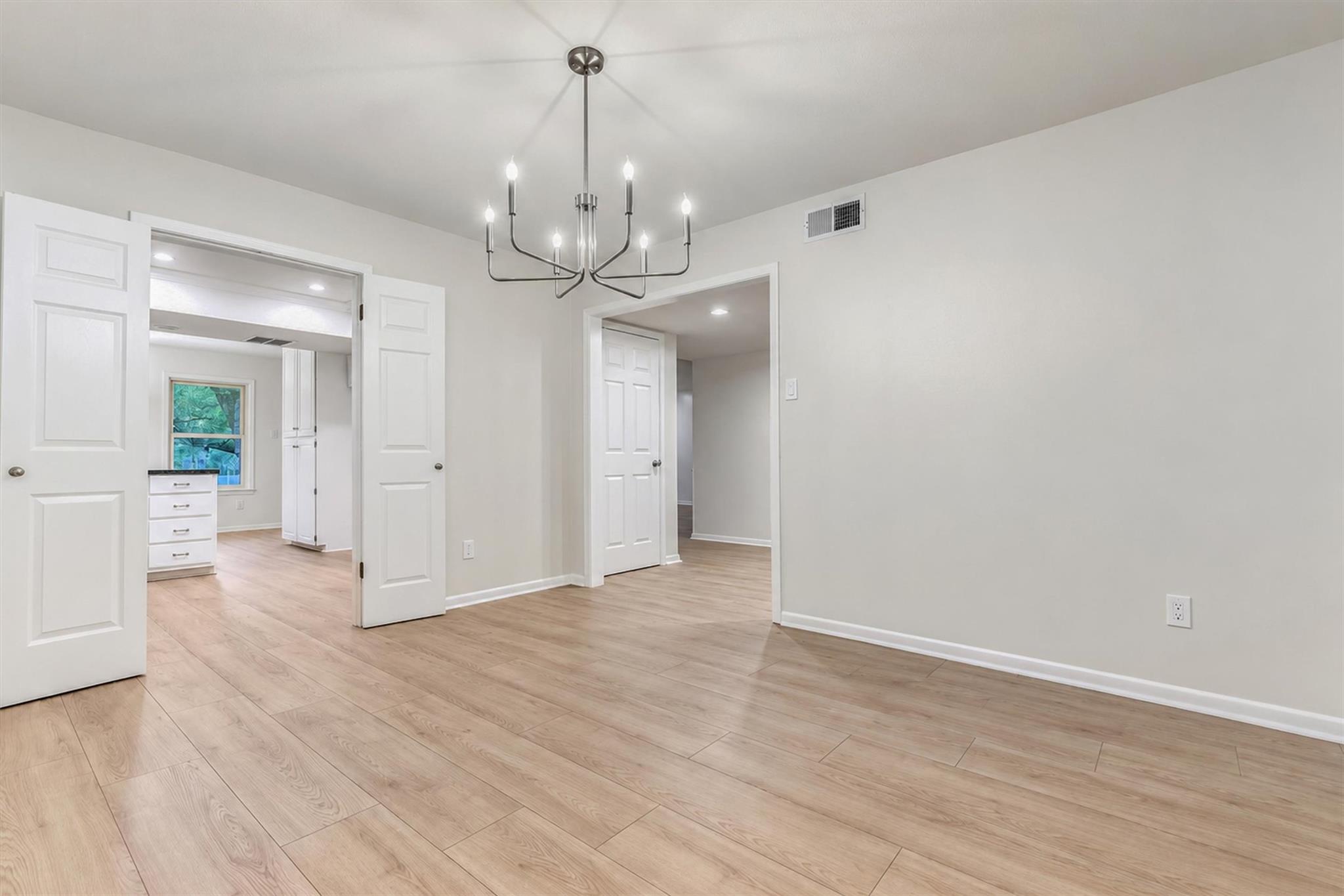 3431 Shady Valley DR