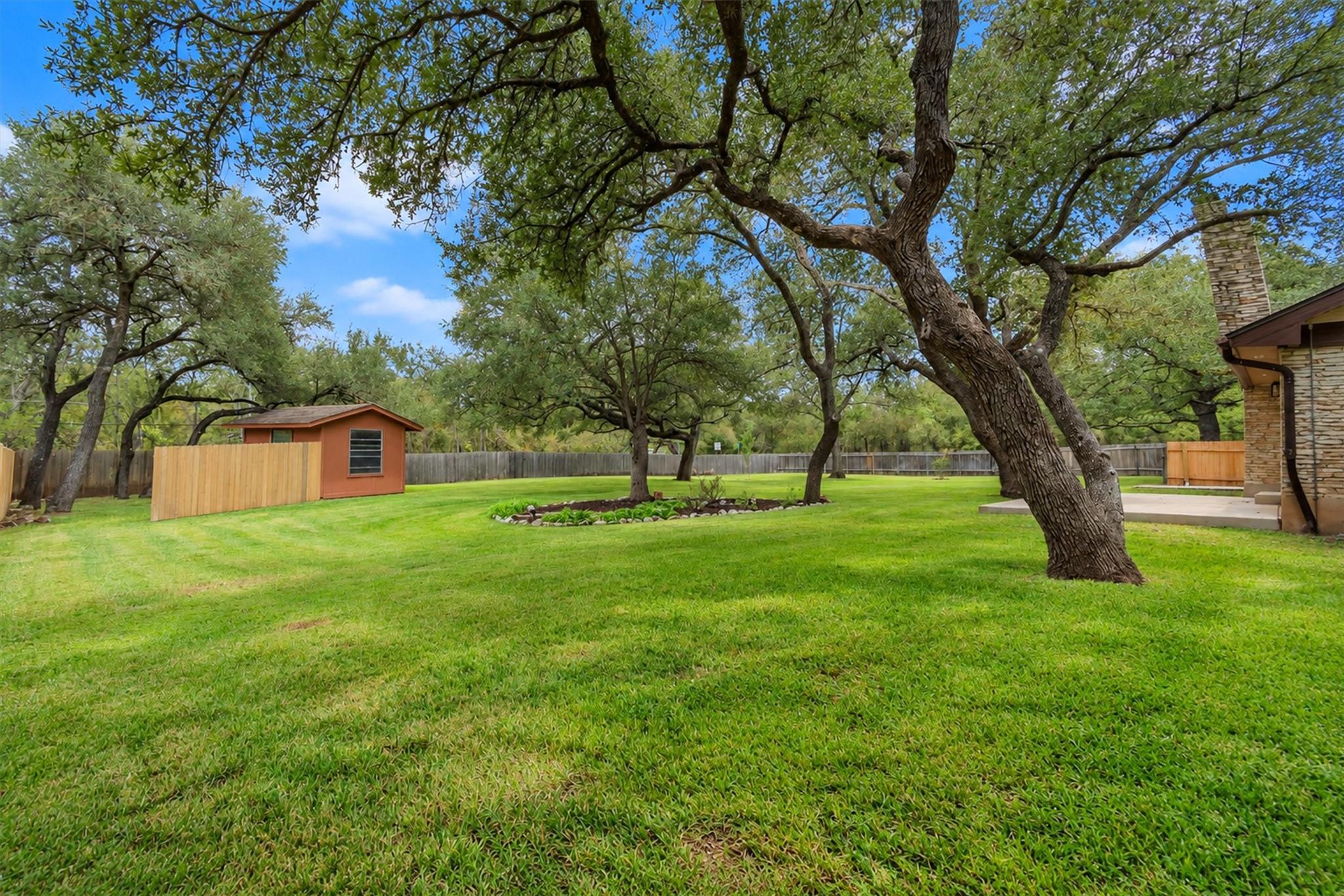3431 Shady Valley DR