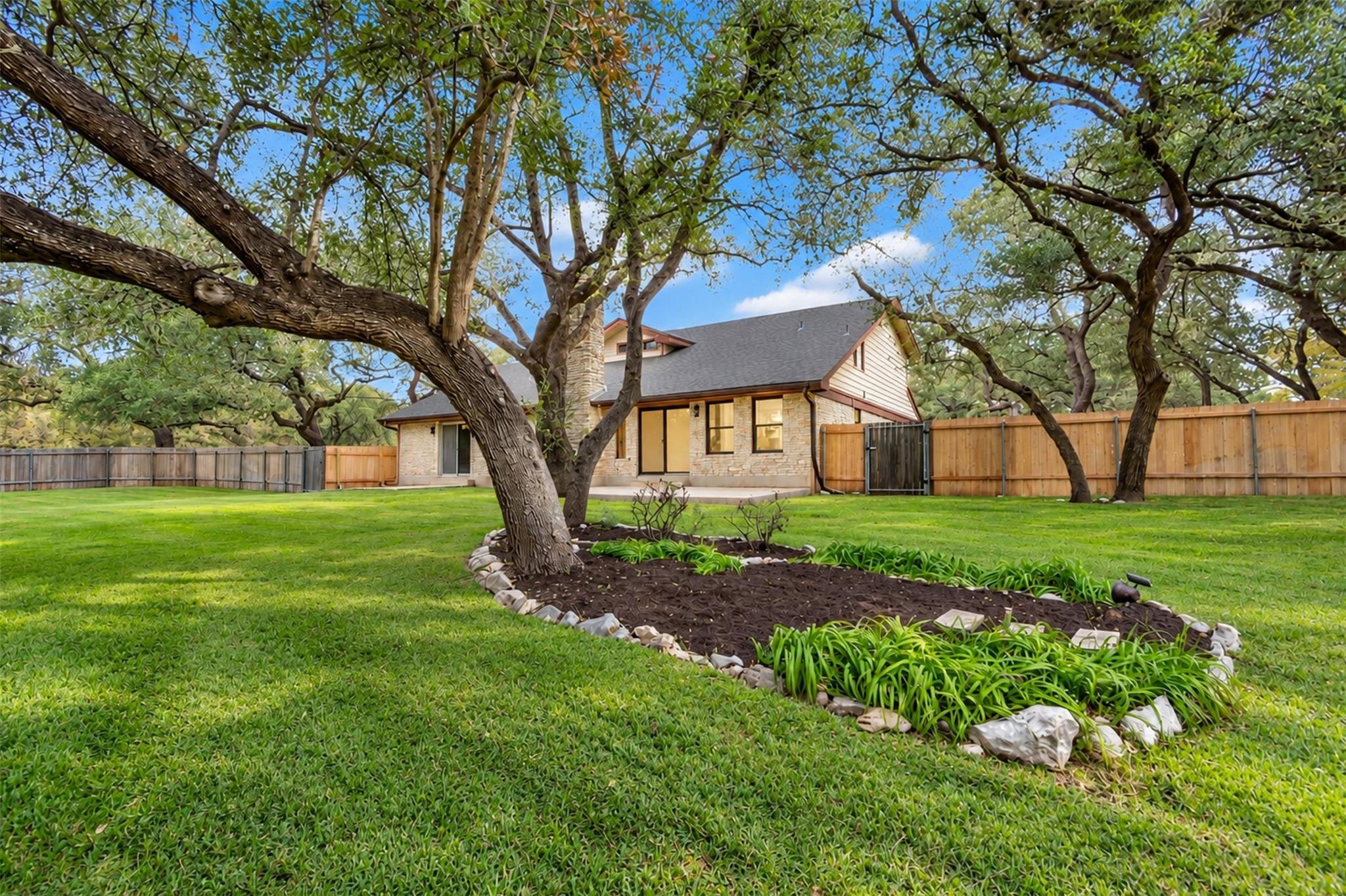 3431 Shady Valley DR