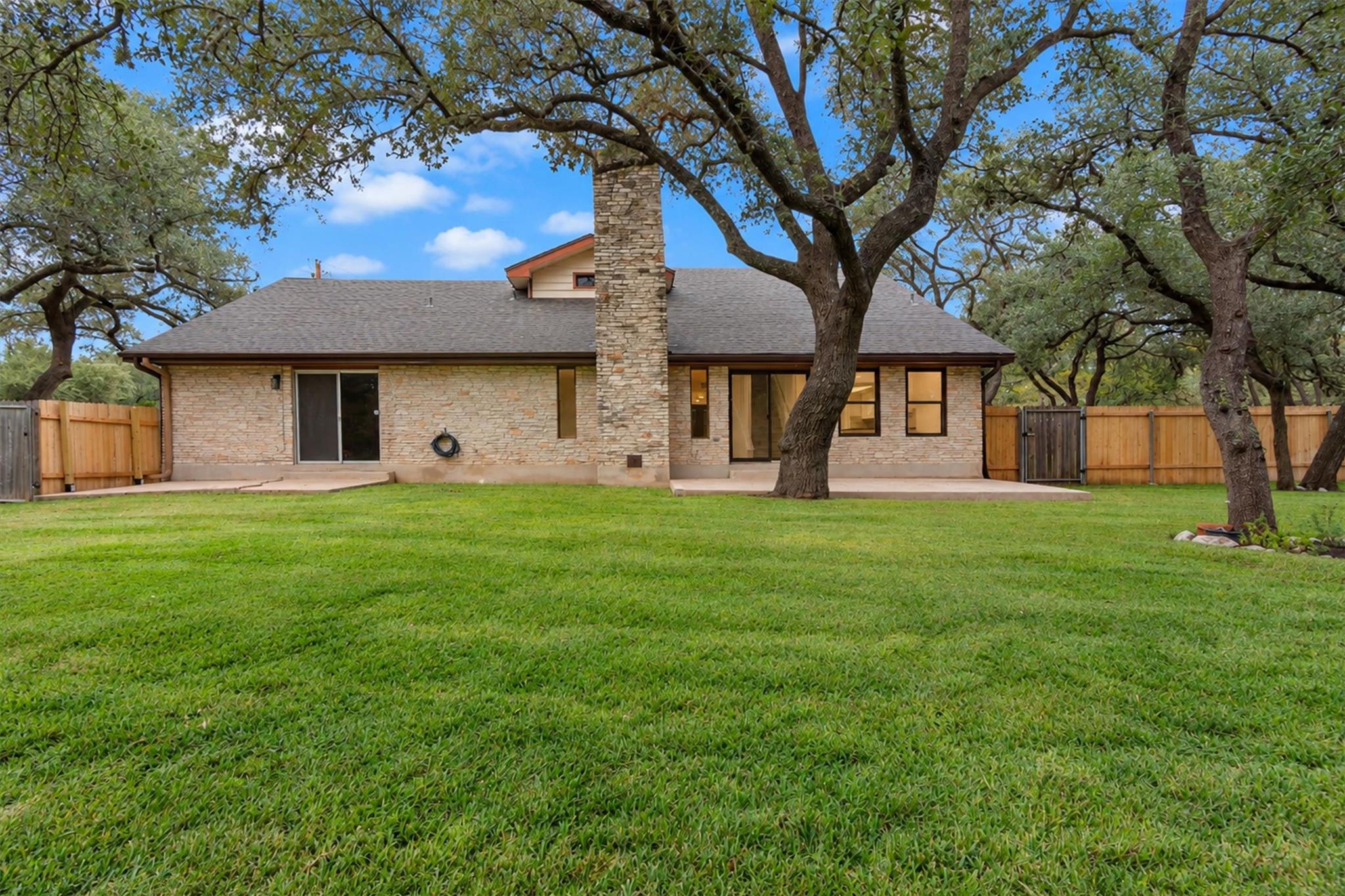 3431 Shady Valley DR
