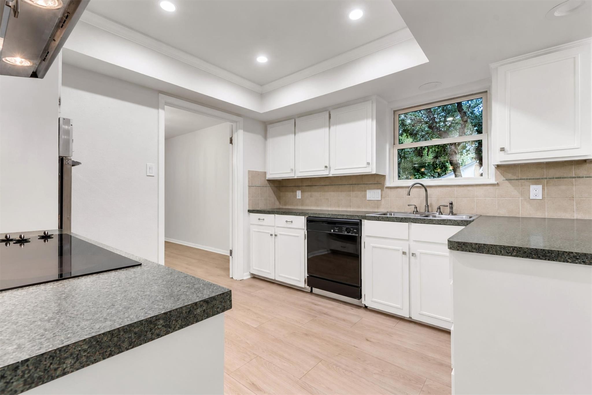 3431 Shady Valley DR